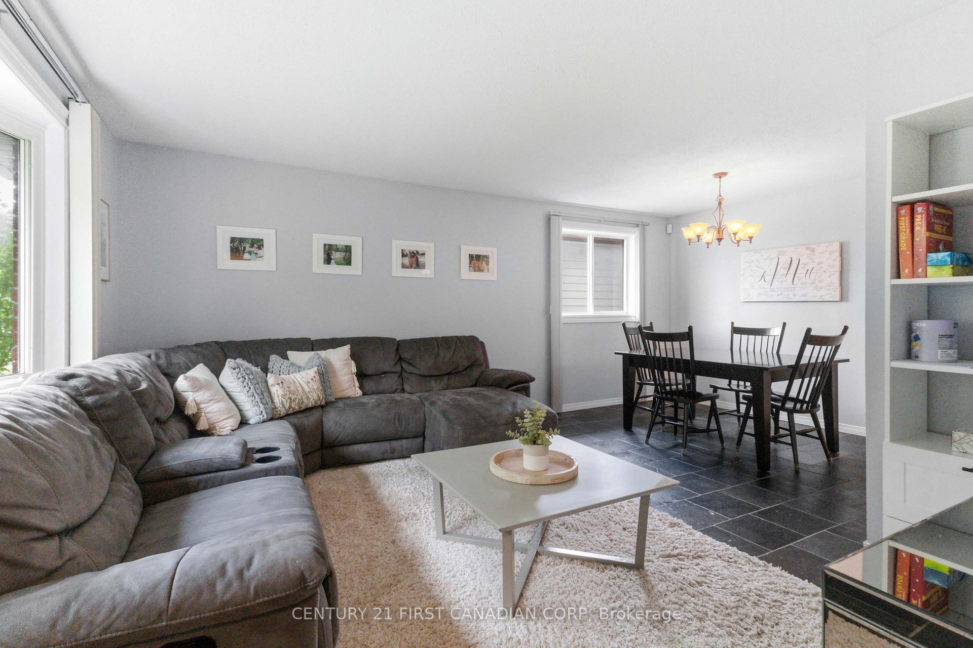 Photo 16 of 436 Ferndale Avenue, London, South P — HOMEH