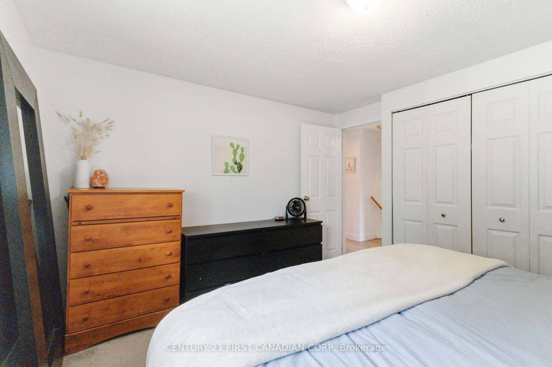 Photo 26 of 436 Ferndale Avenue, London, South P — HOMEH