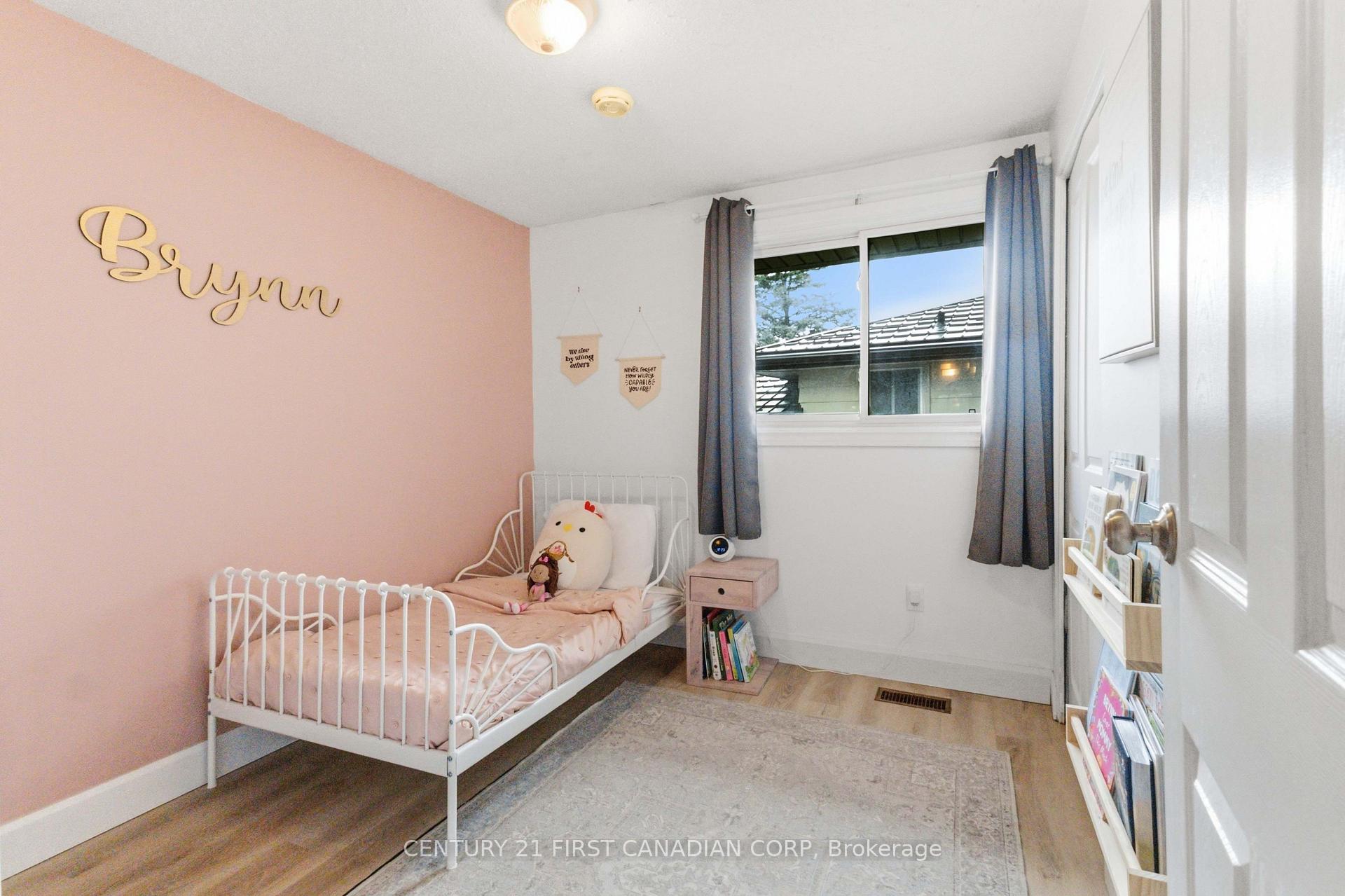 Photo 27 of 436 Ferndale Avenue, London, South P — HOMEH