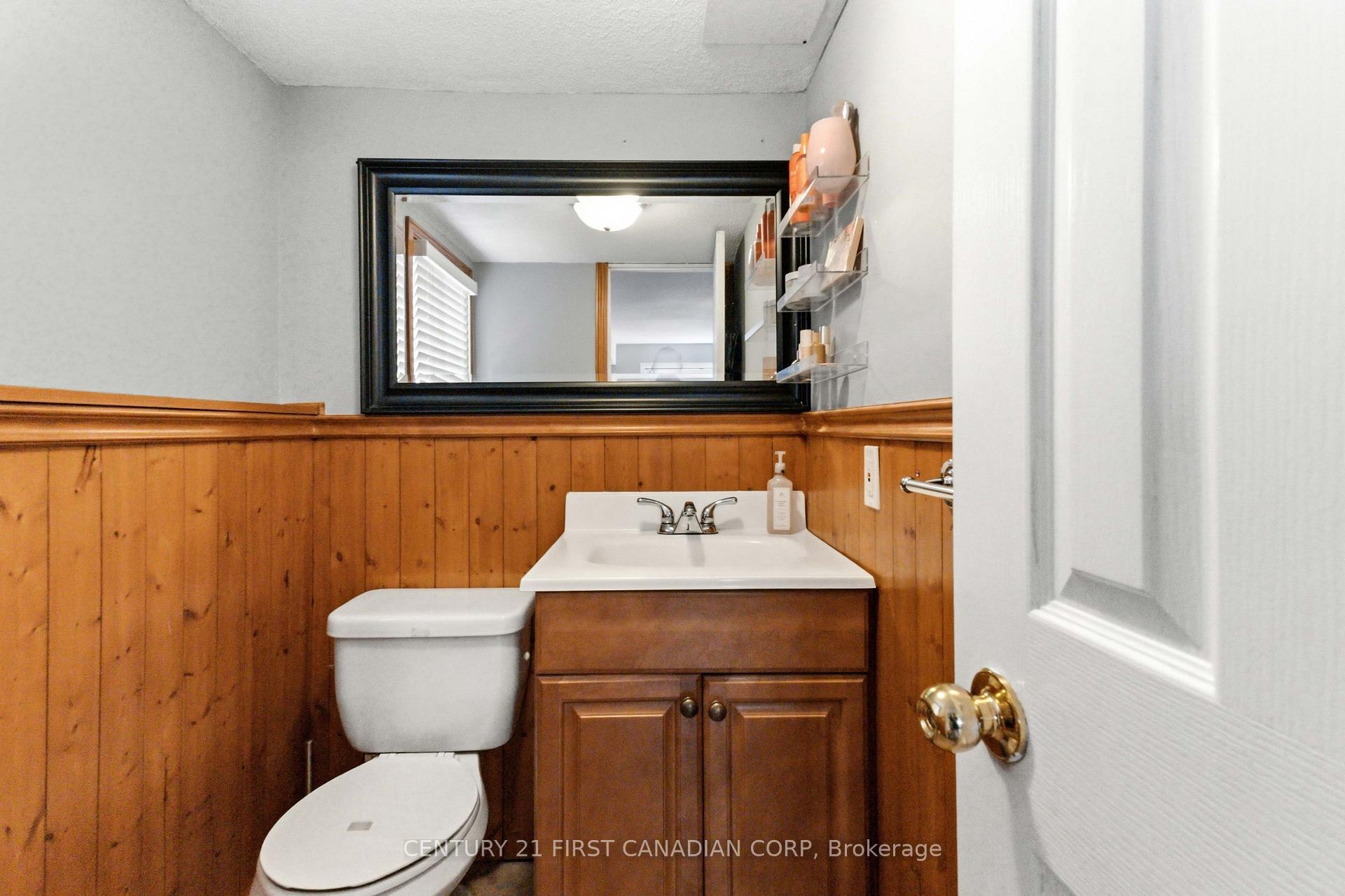 Photo 35 of 436 Ferndale Avenue, London, South P — HOMEH