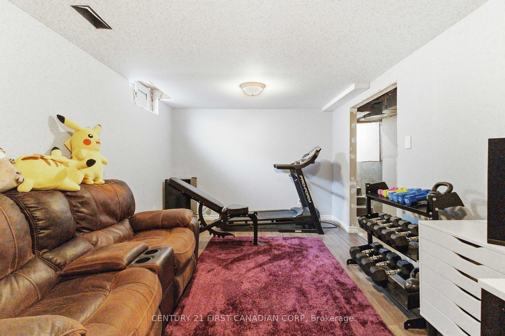 Photo 37 of 436 Ferndale Avenue, London, South P — HOMEH