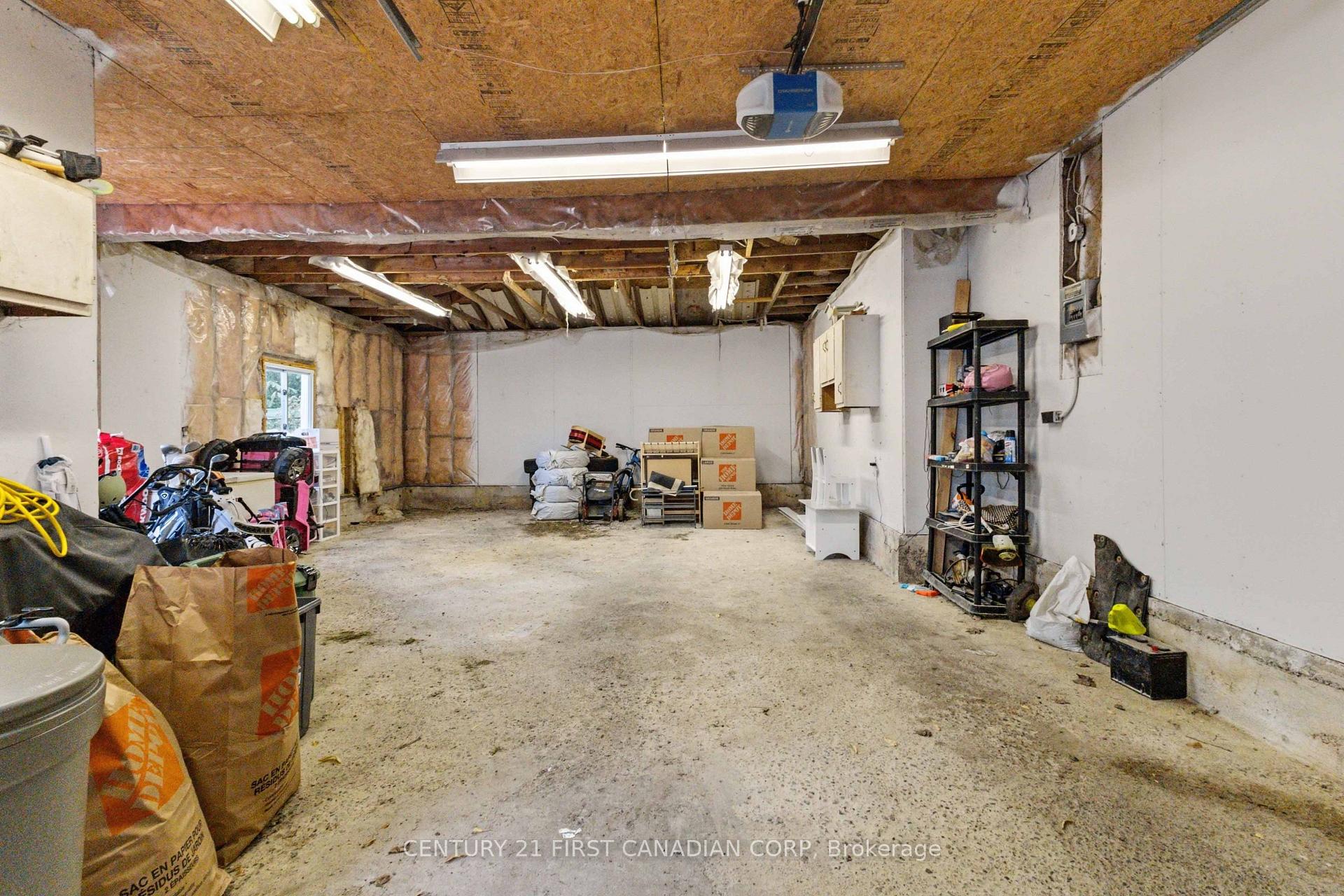 Photo 39 of 436 Ferndale Avenue, London, South P — HOMEH