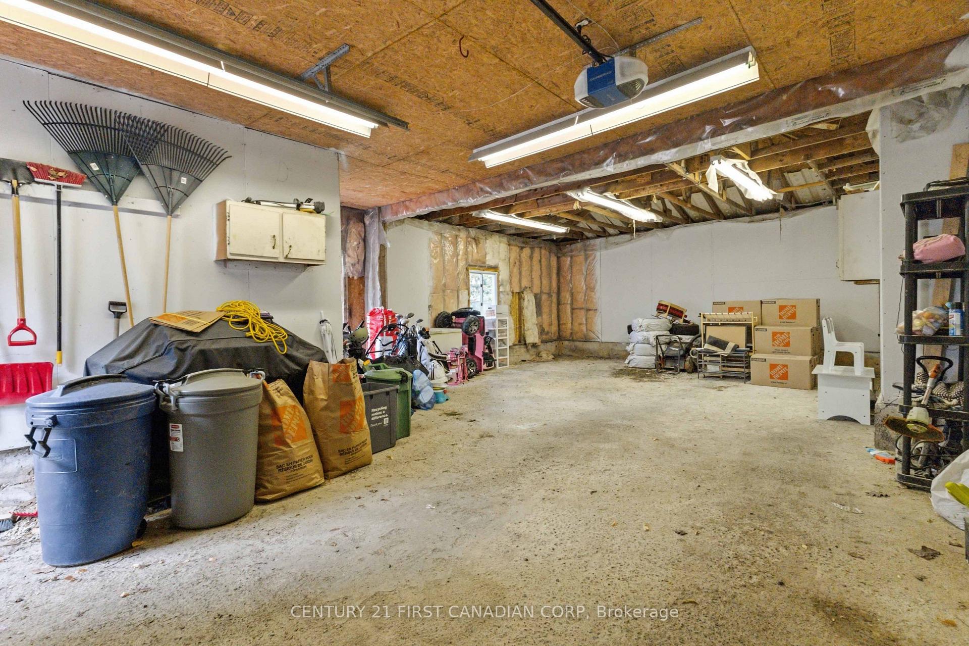 Photo 40 of 436 Ferndale Avenue, London, South P — HOMEH