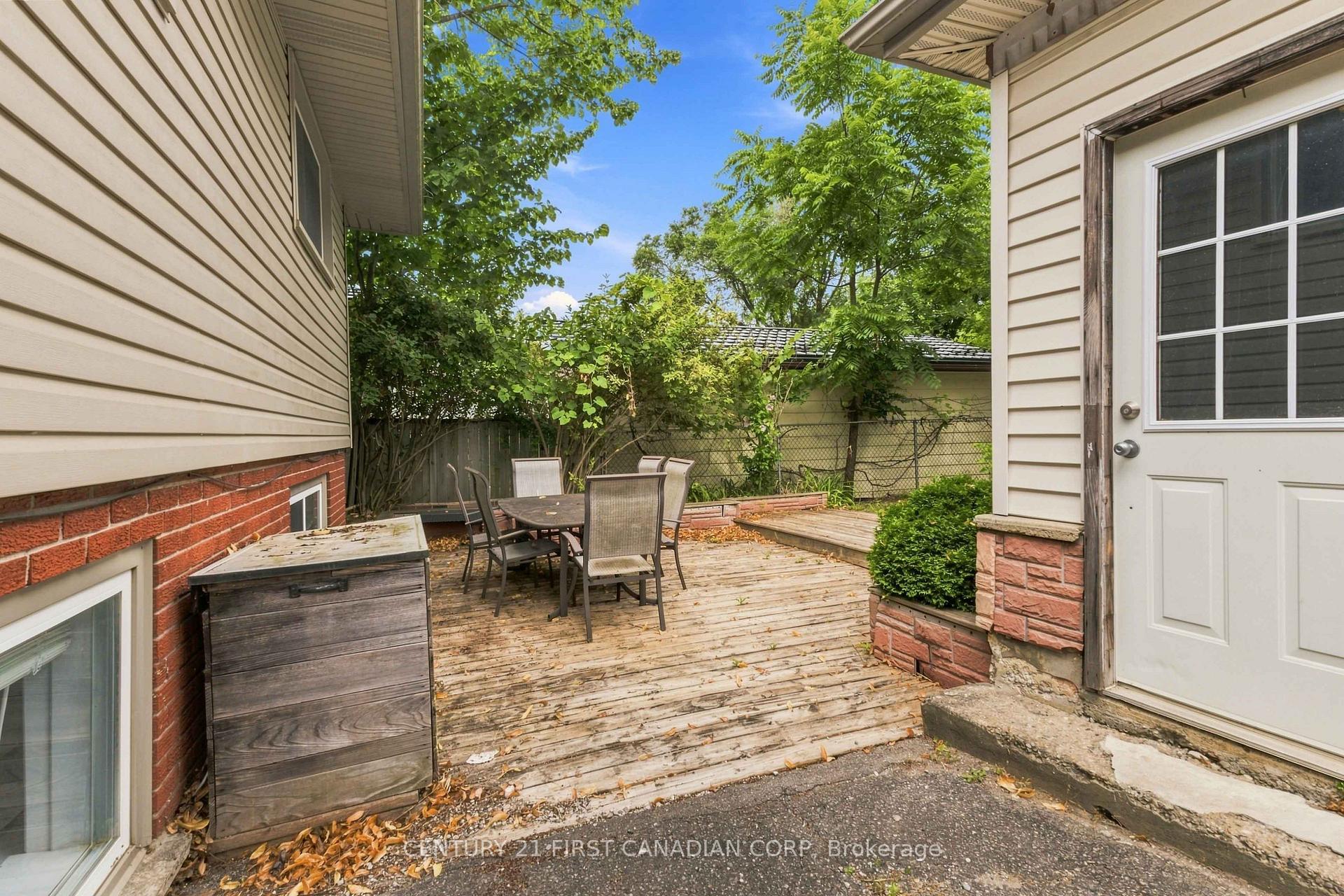 Photo 45 of 436 Ferndale Avenue, London, South P — HOMEH