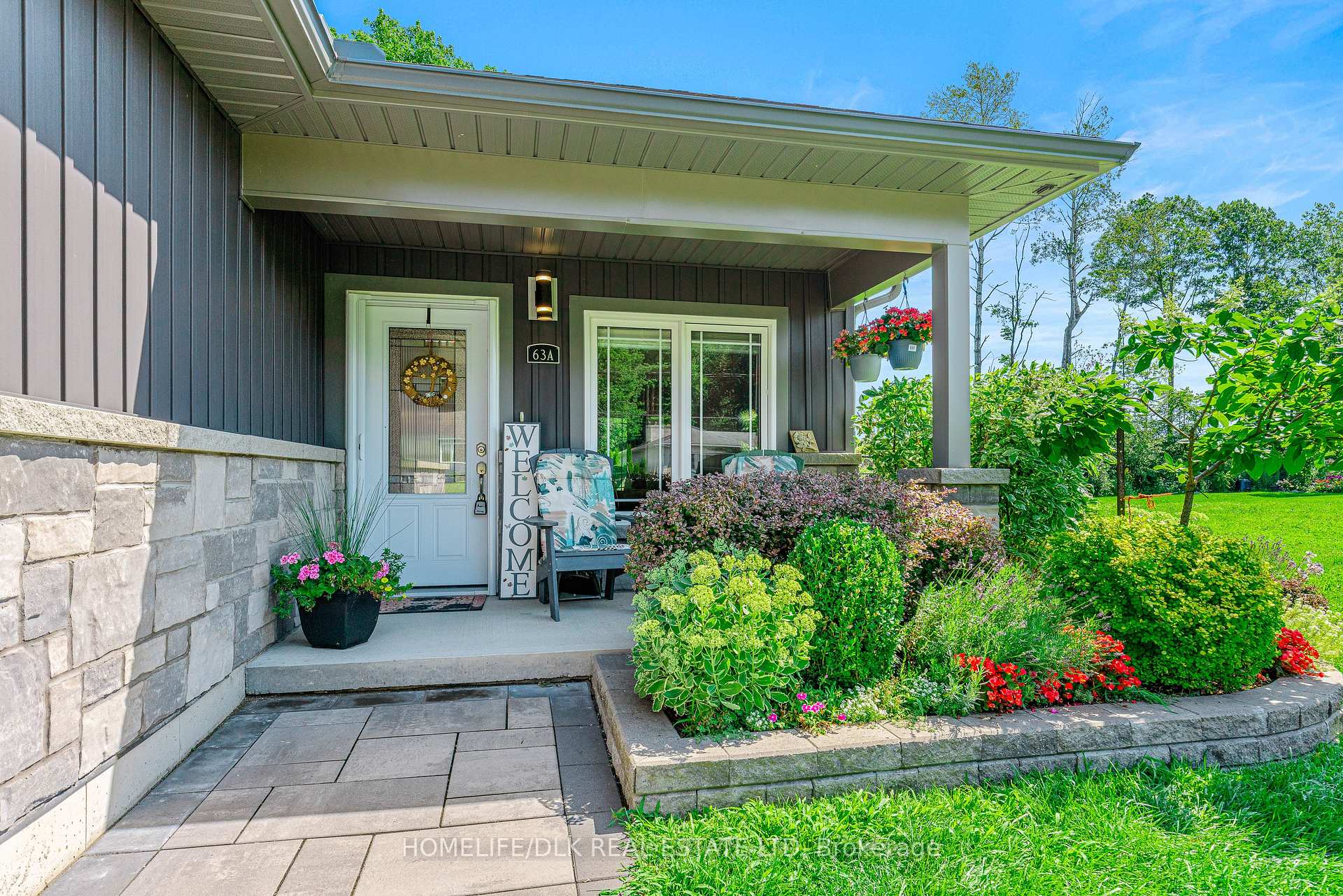 Photo 3 of 63A Centre Street, Brockville, Brockville — HOMEH