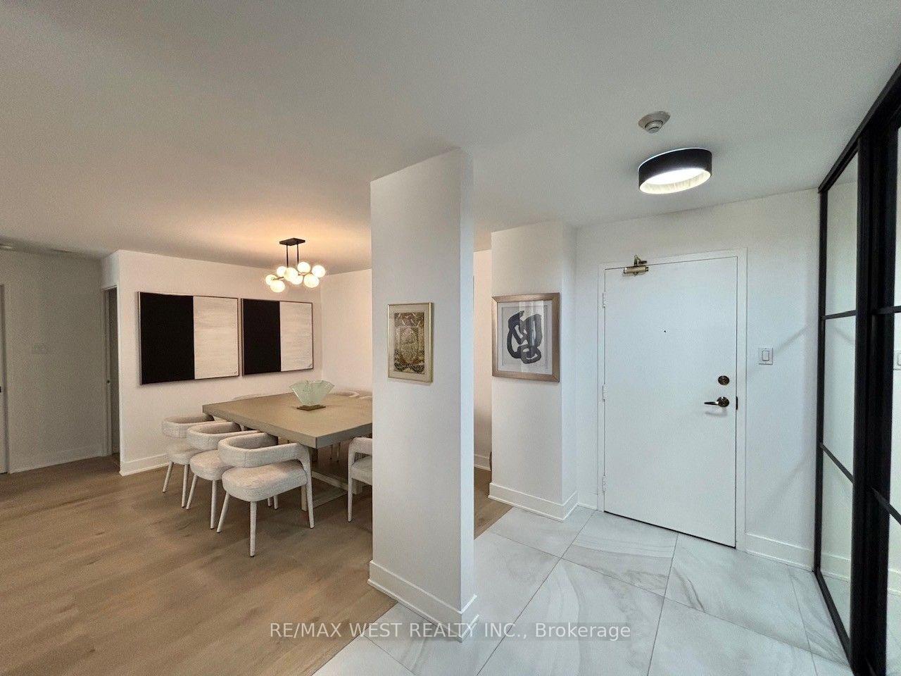 Photo 5 of Unit 1408, 7 Townsgate Drive, Vaughan, Crestwood-Springfarm-Yorkhill — HOMEH