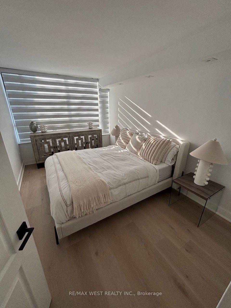 Photo 15 of Unit 1408, 7 Townsgate Drive, Vaughan, Crestwood-Springfarm-Yorkhill — HOMEH