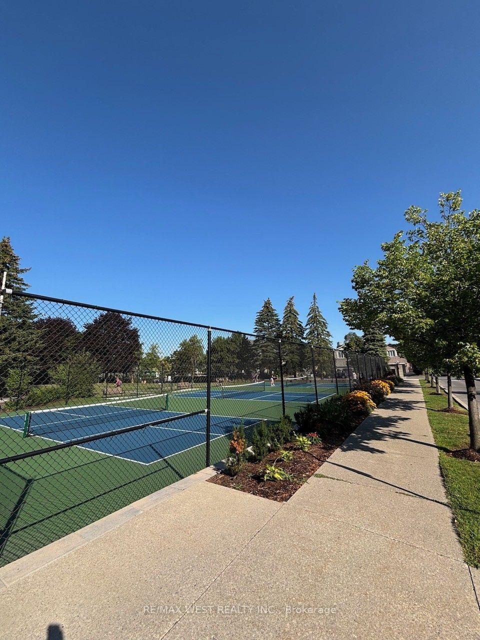 Photo 24 of Unit 1408, 7 Townsgate Drive, Vaughan, Crestwood-Springfarm-Yorkhill — HOMEH