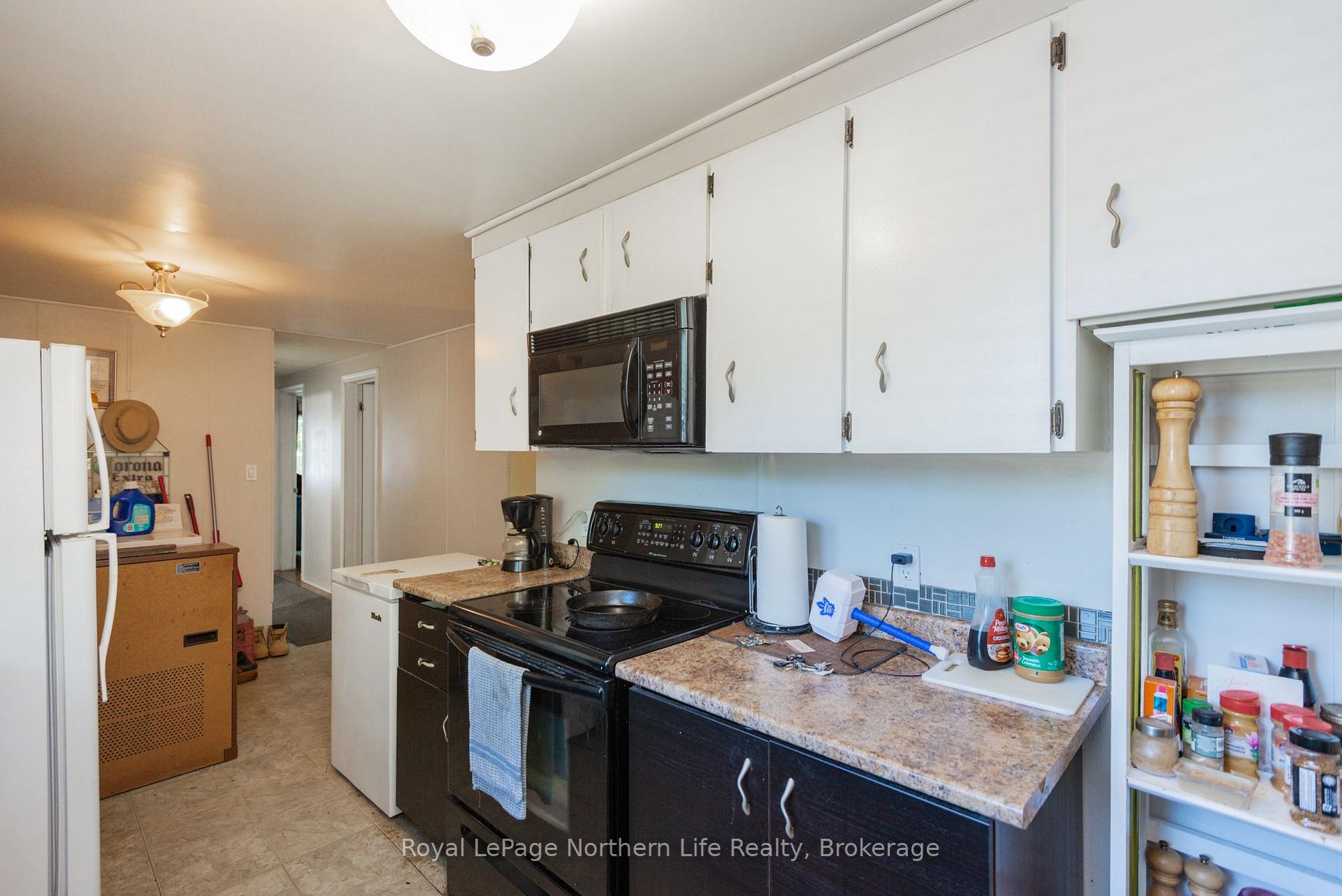 Photo 12 of 3 David Court, North Bay, Ferris — HOMEH