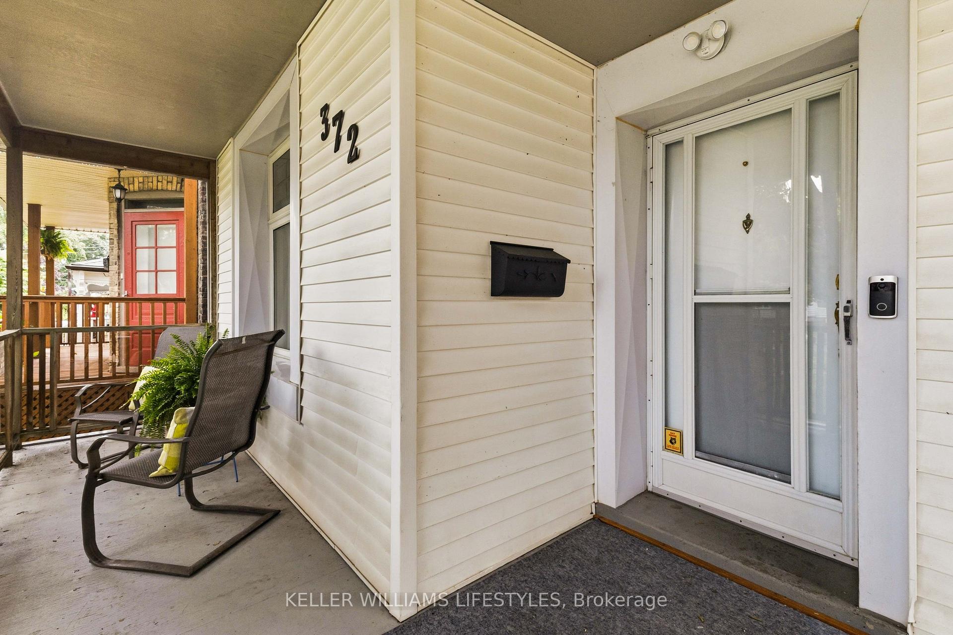 Photo 10 of 372 Simcoe Street, London, East K — HOMEH