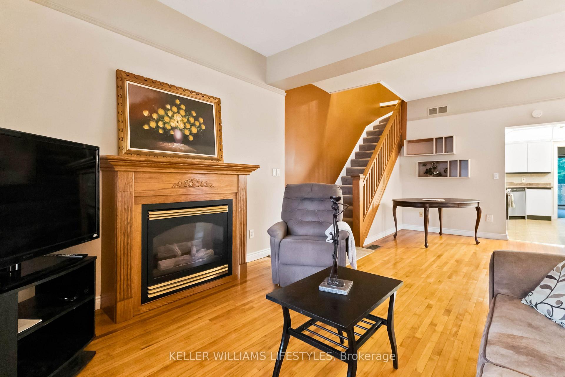 Photo 18 of 372 Simcoe Street, London, East K — HOMEH