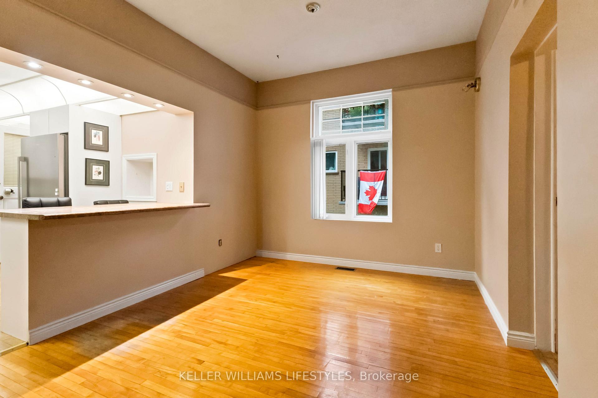 Photo 19 of 372 Simcoe Street, London, East K — HOMEH