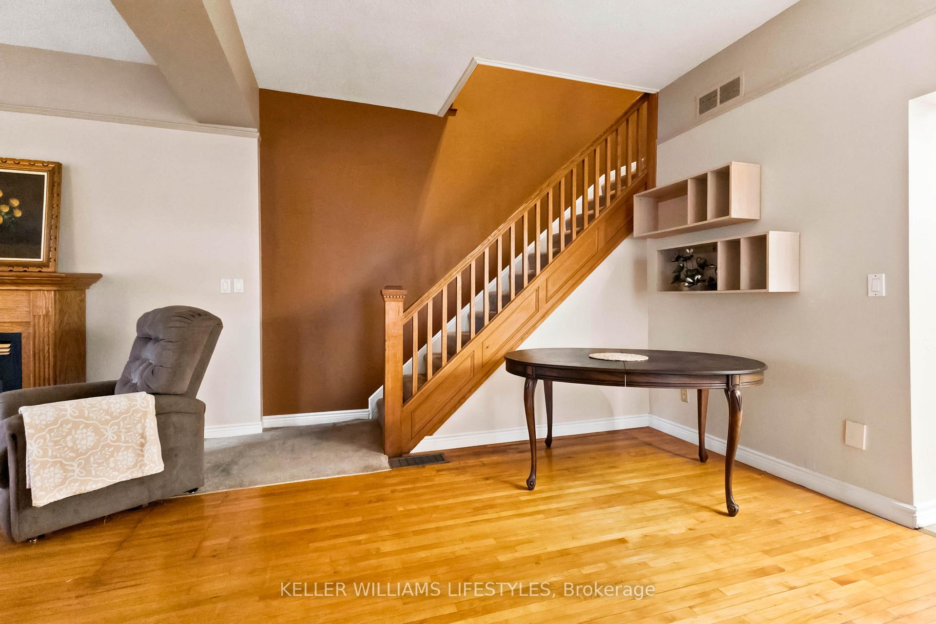 Photo 21 of 372 Simcoe Street, London, East K — HOMEH