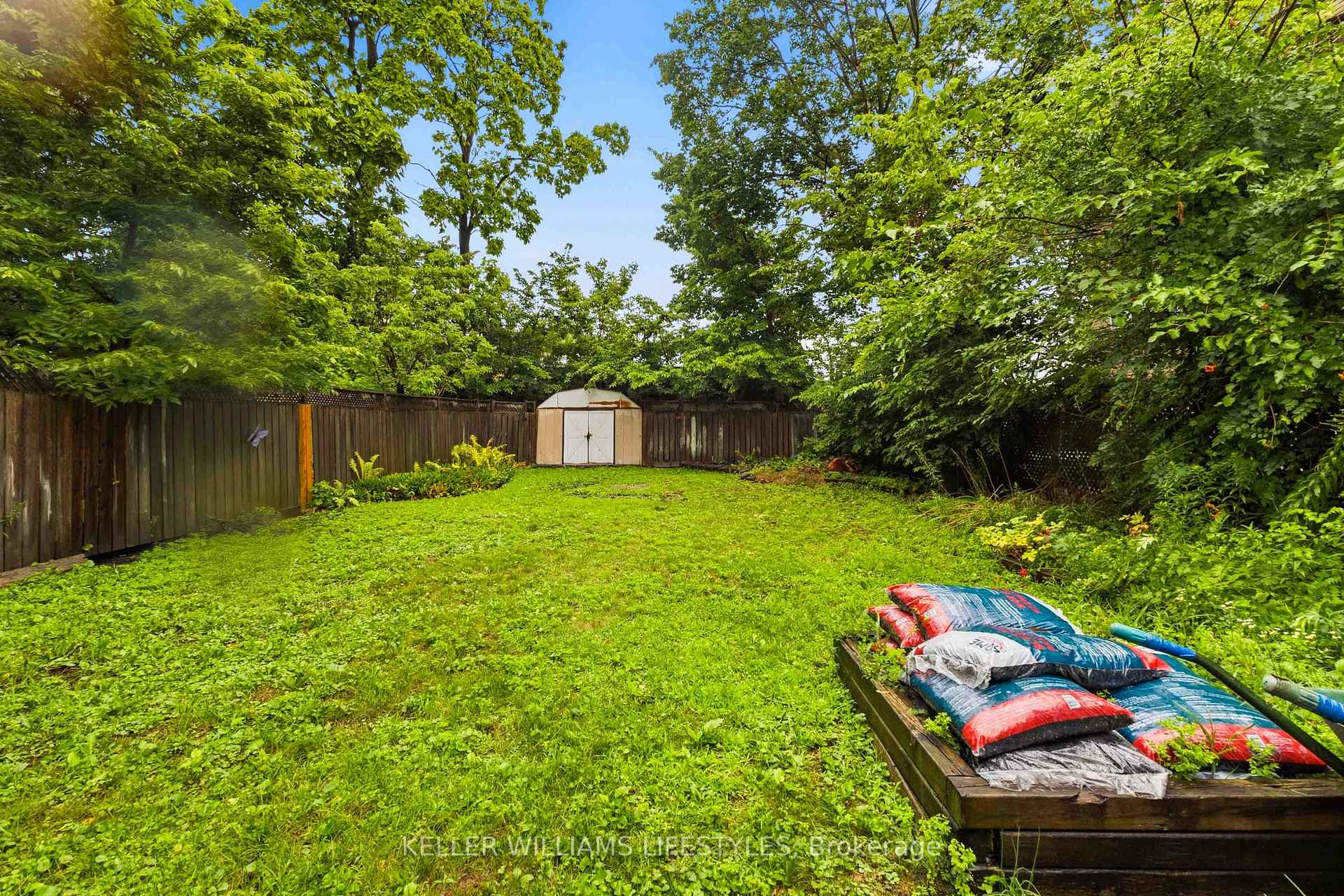 Photo 46 of 372 Simcoe Street, London, East K — HOMEH