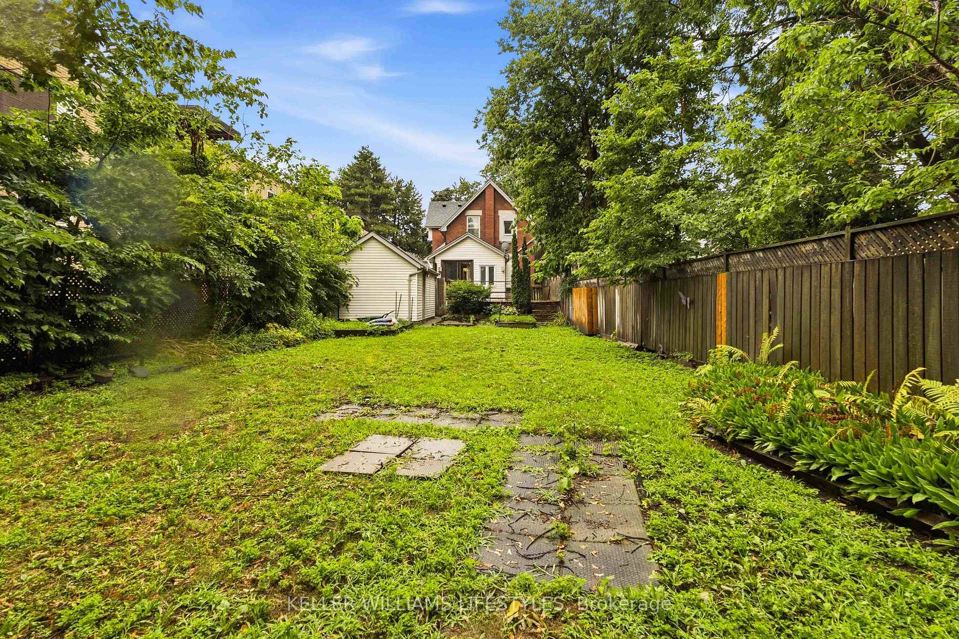 Photo 50 of 372 Simcoe Street, London, East K — HOMEH