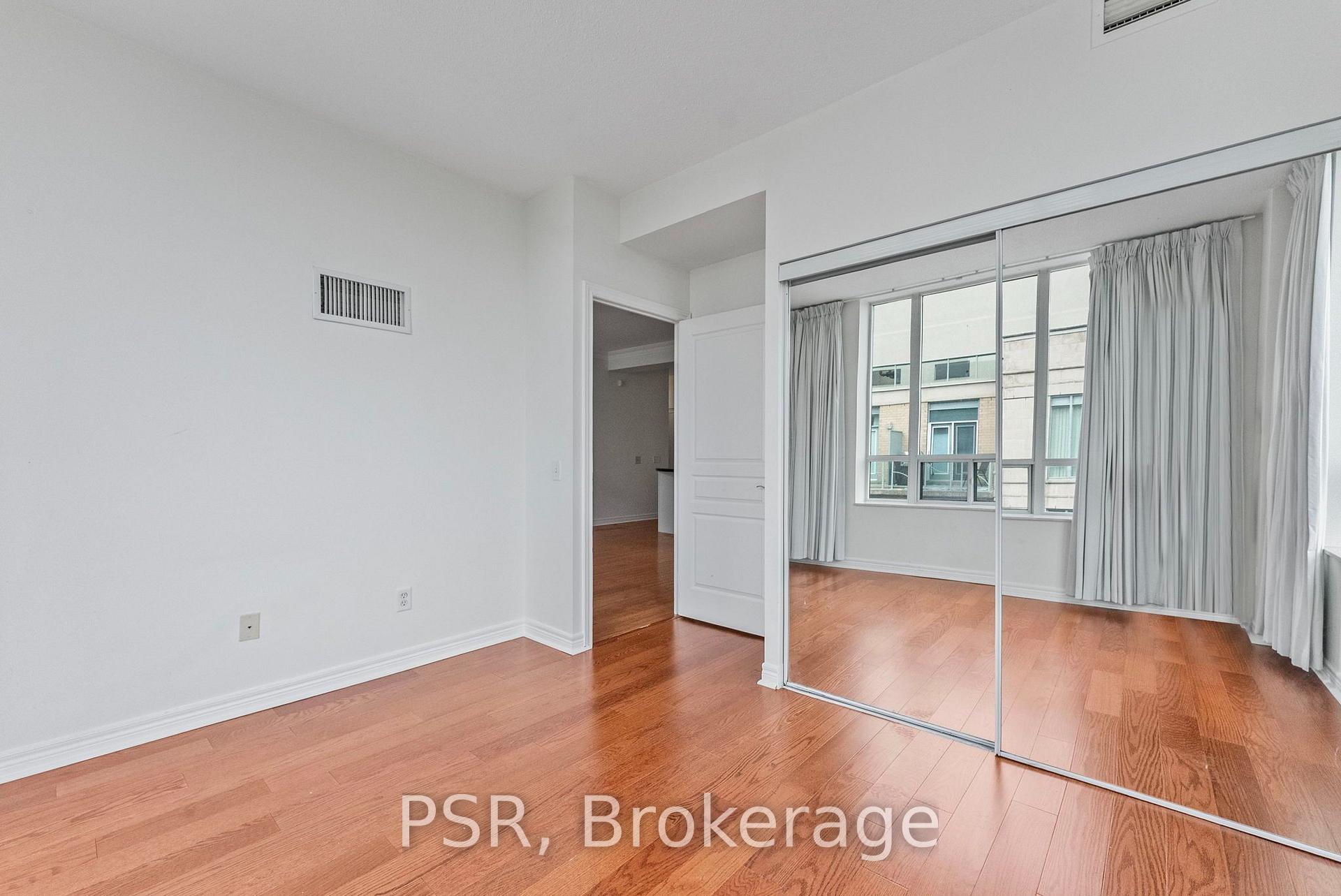 Photo 17 of Unit 423, 9 Boardwalk Drive, Toronto, The Beaches — HOMEH