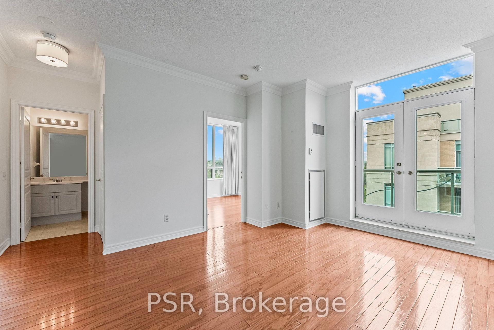 Photo 19 of Unit 423, 9 Boardwalk Drive, Toronto, The Beaches — HOMEH