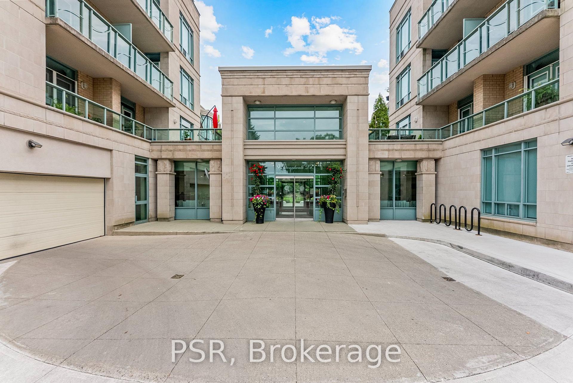 Photo 24 of Unit 423, 9 Boardwalk Drive, Toronto, The Beaches — HOMEH