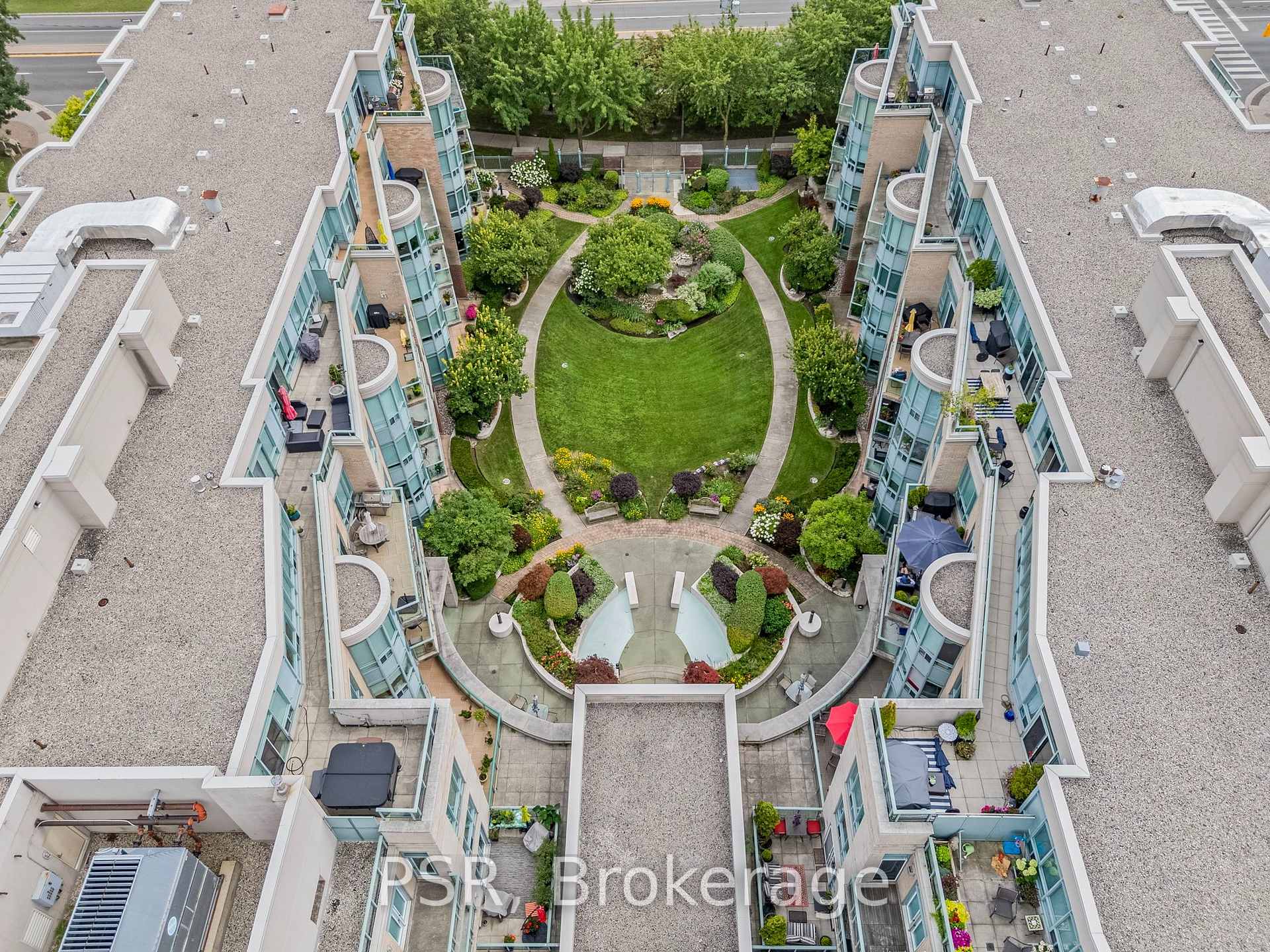 Photo 27 of Unit 423, 9 Boardwalk Drive, Toronto, The Beaches — HOMEH