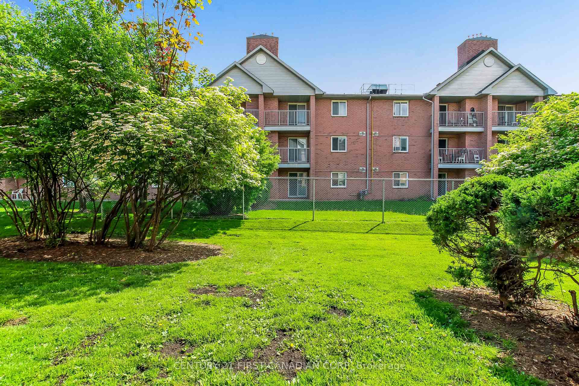 Photo 10 of Unit 6, 140 Conway Drive, London, South X — HOMEH