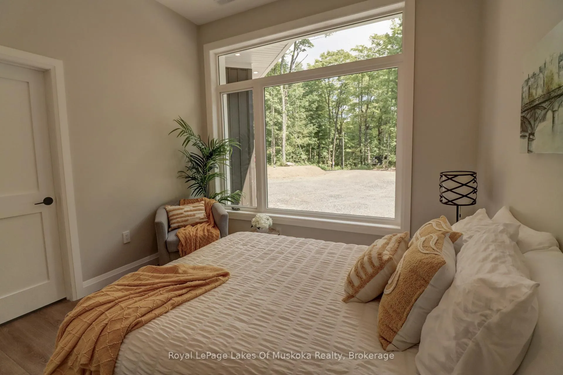Photo 98 of 5 Flicker Lane, McDougall — HOMEH