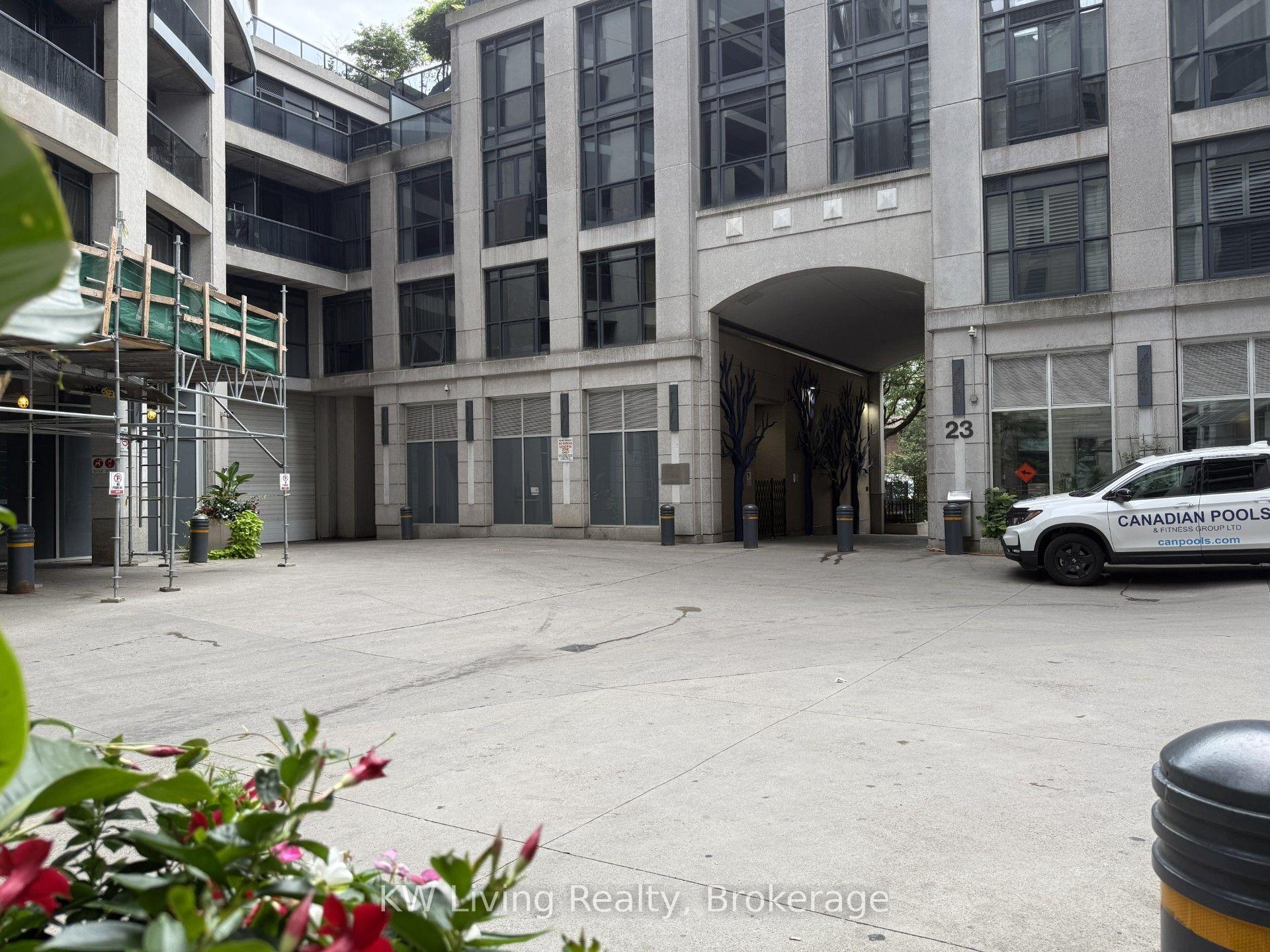 Front of Unit 2105, 25 Carlton Street