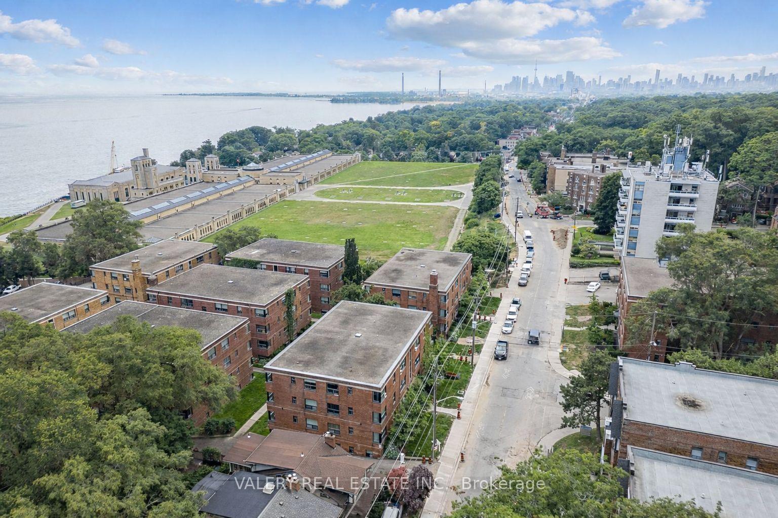 Photo 2 of Unit C1, 3015 Queen Street E, Scarborough, Birchcliffe-Cliffside — HOMEH