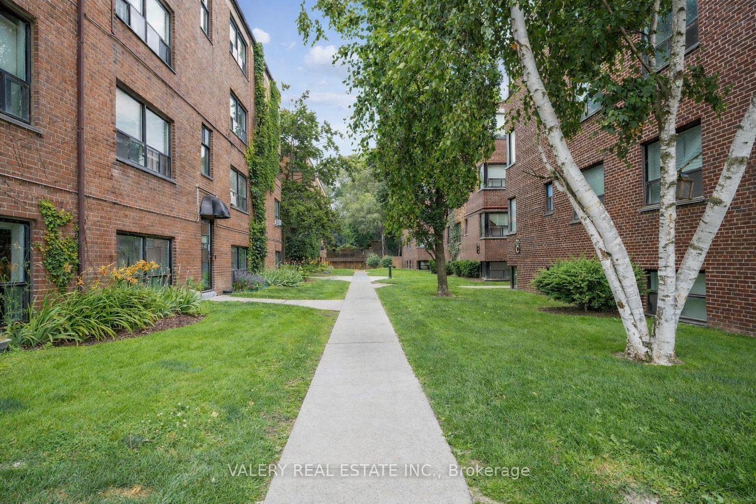 Photo 9 of Unit C1, 3015 Queen Street E, Scarborough, Birchcliffe-Cliffside — HOMEH