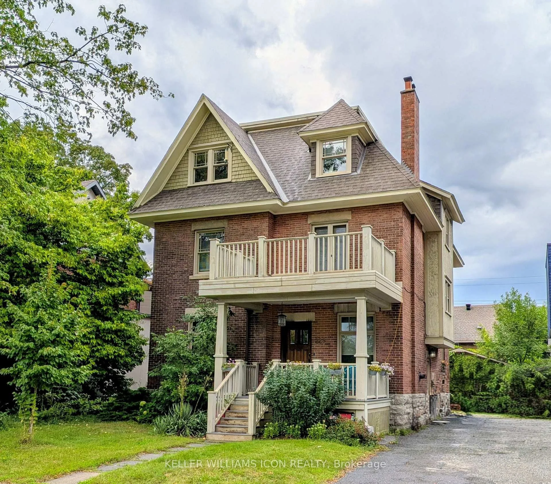 Photo of 229 Glebe Avenue