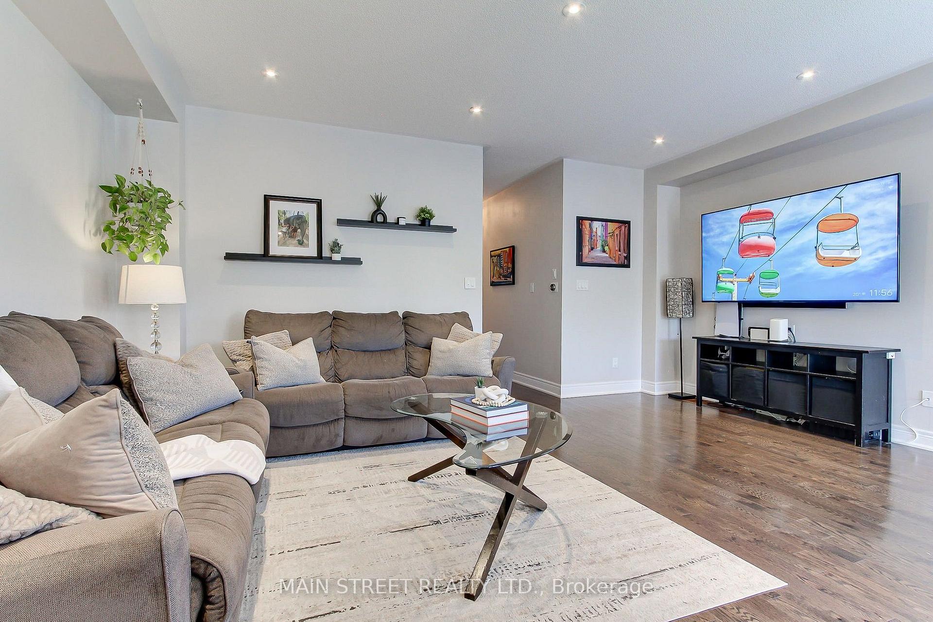 Photo 10 of 1259 Bardeau Street, Innisfil, Lefroy — HOMEH