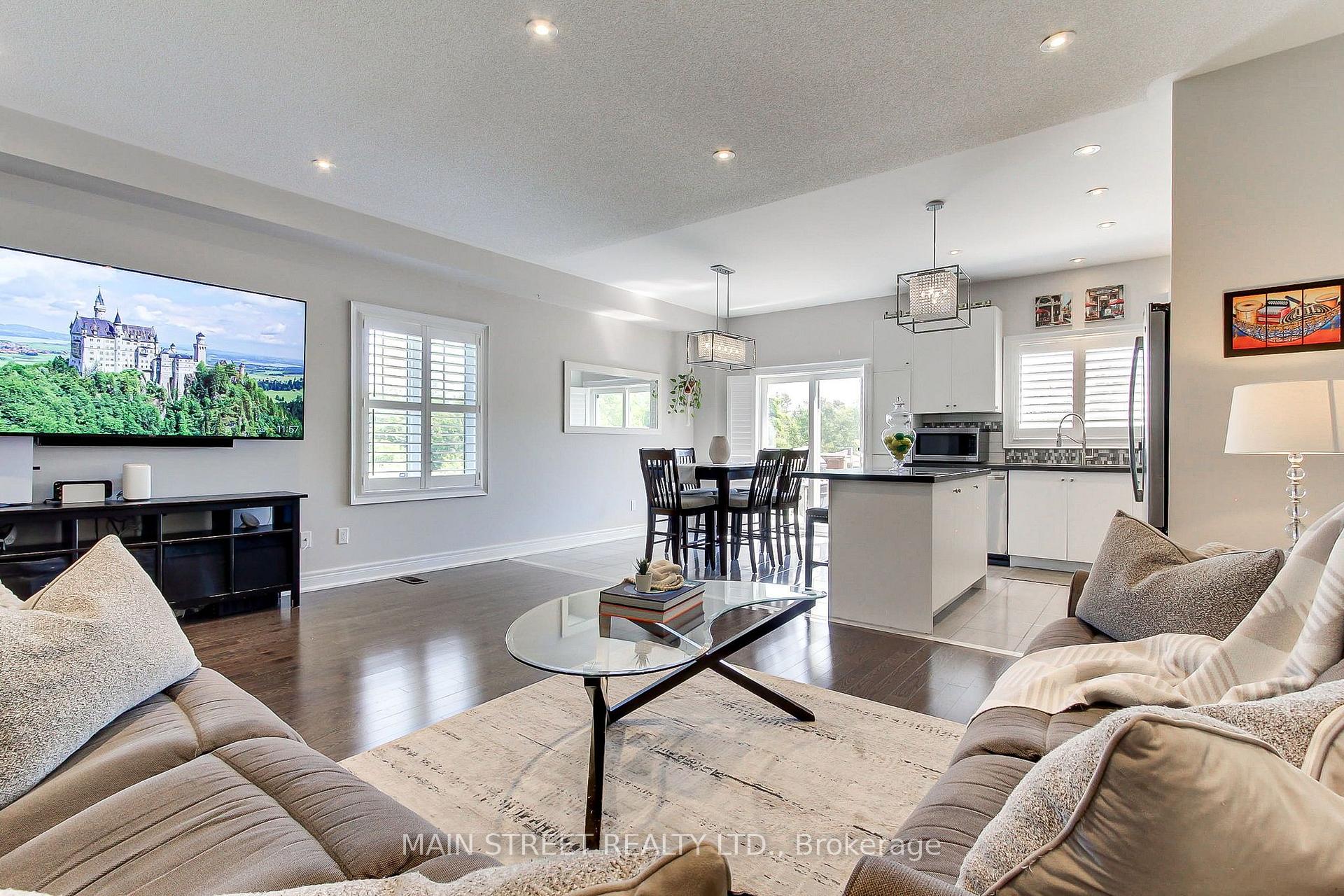 Photo 12 of 1259 Bardeau Street, Innisfil, Lefroy — HOMEH