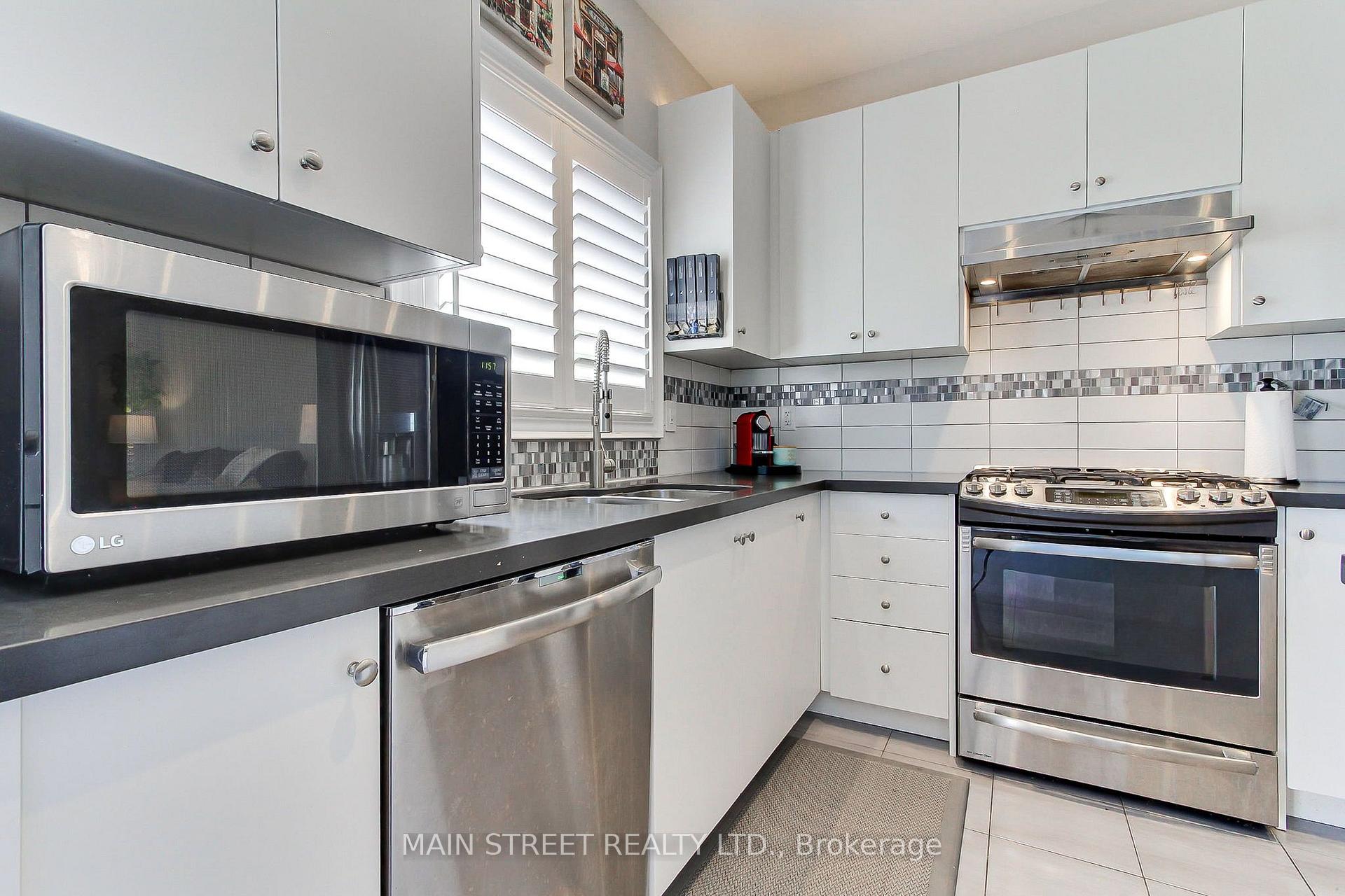 Photo 15 of 1259 Bardeau Street, Innisfil, Lefroy — HOMEH
