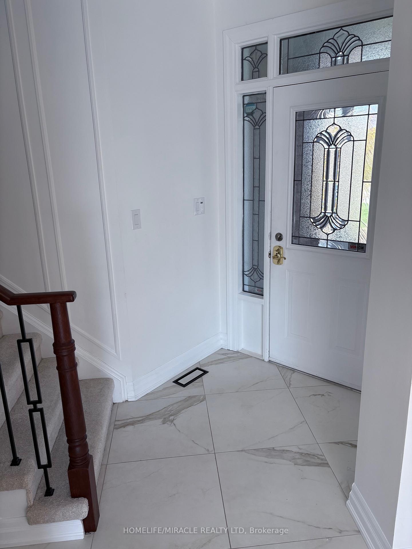 Photo 5 of 1172 Westridge Drive, Oshawa, Pinecrest — HOMEH