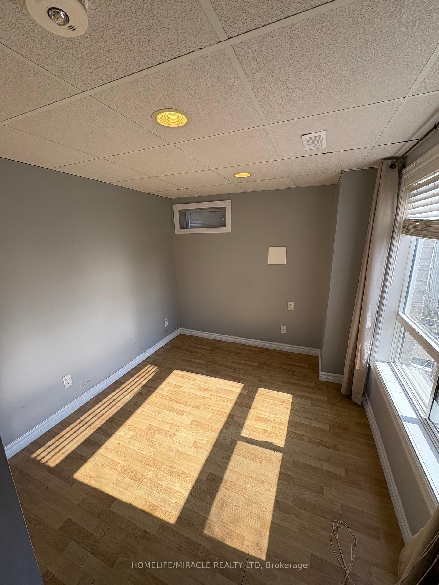 Photo 27 of 1172 Westridge Drive, Oshawa, Pinecrest — HOMEH