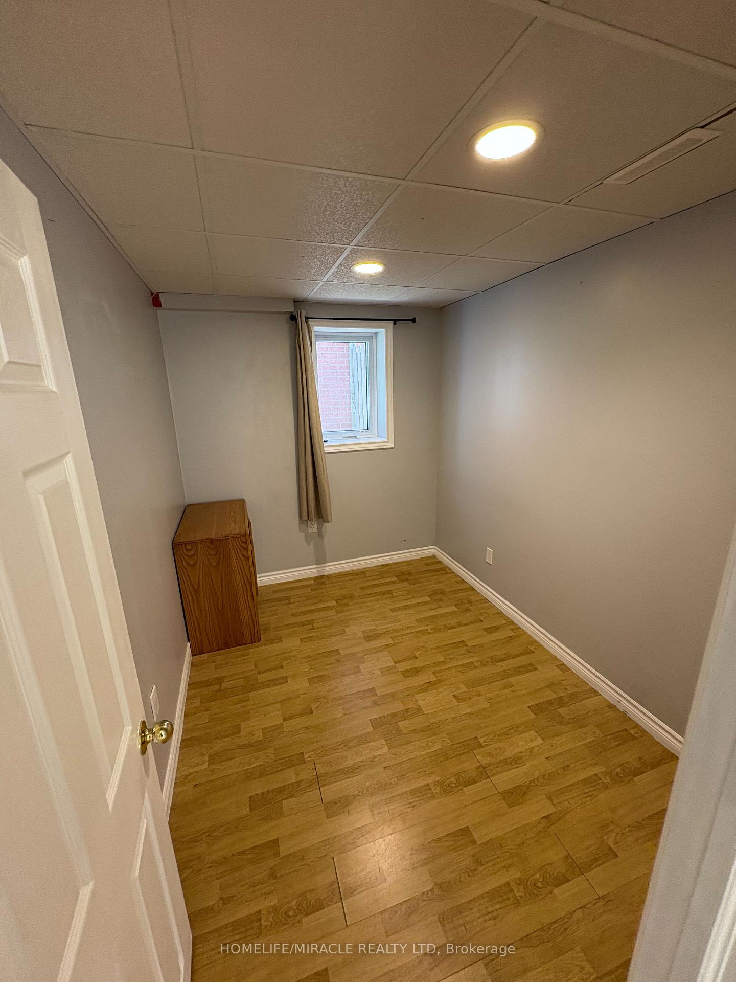 Photo 33 of 1172 Westridge Drive, Oshawa, Pinecrest — HOMEH