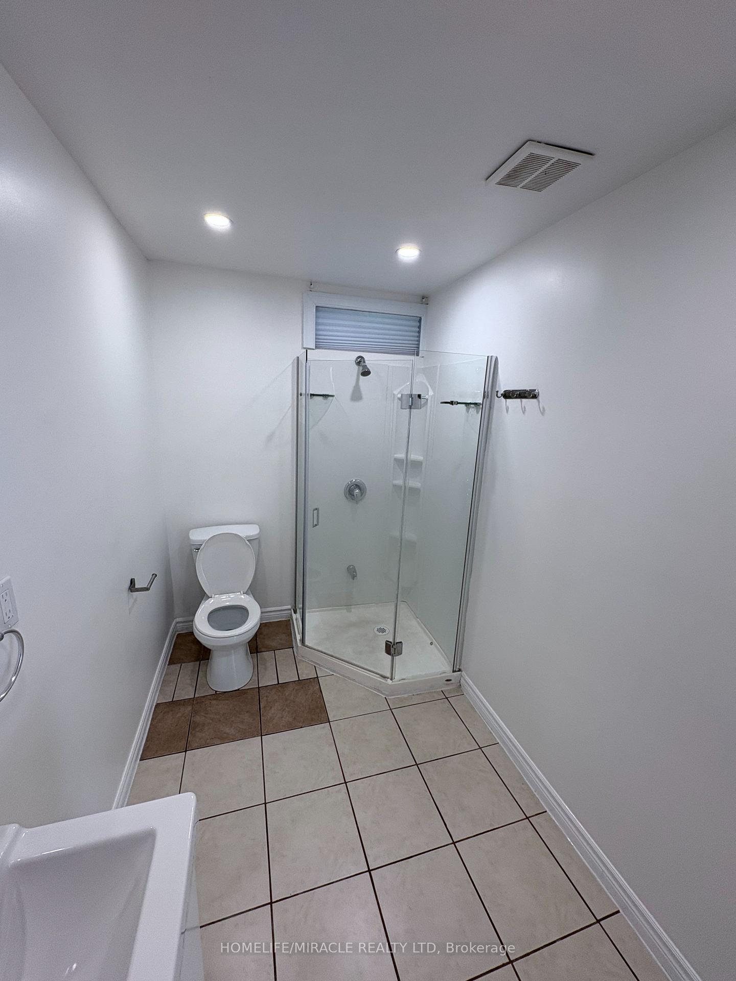 Photo 35 of 1172 Westridge Drive, Oshawa, Pinecrest — HOMEH