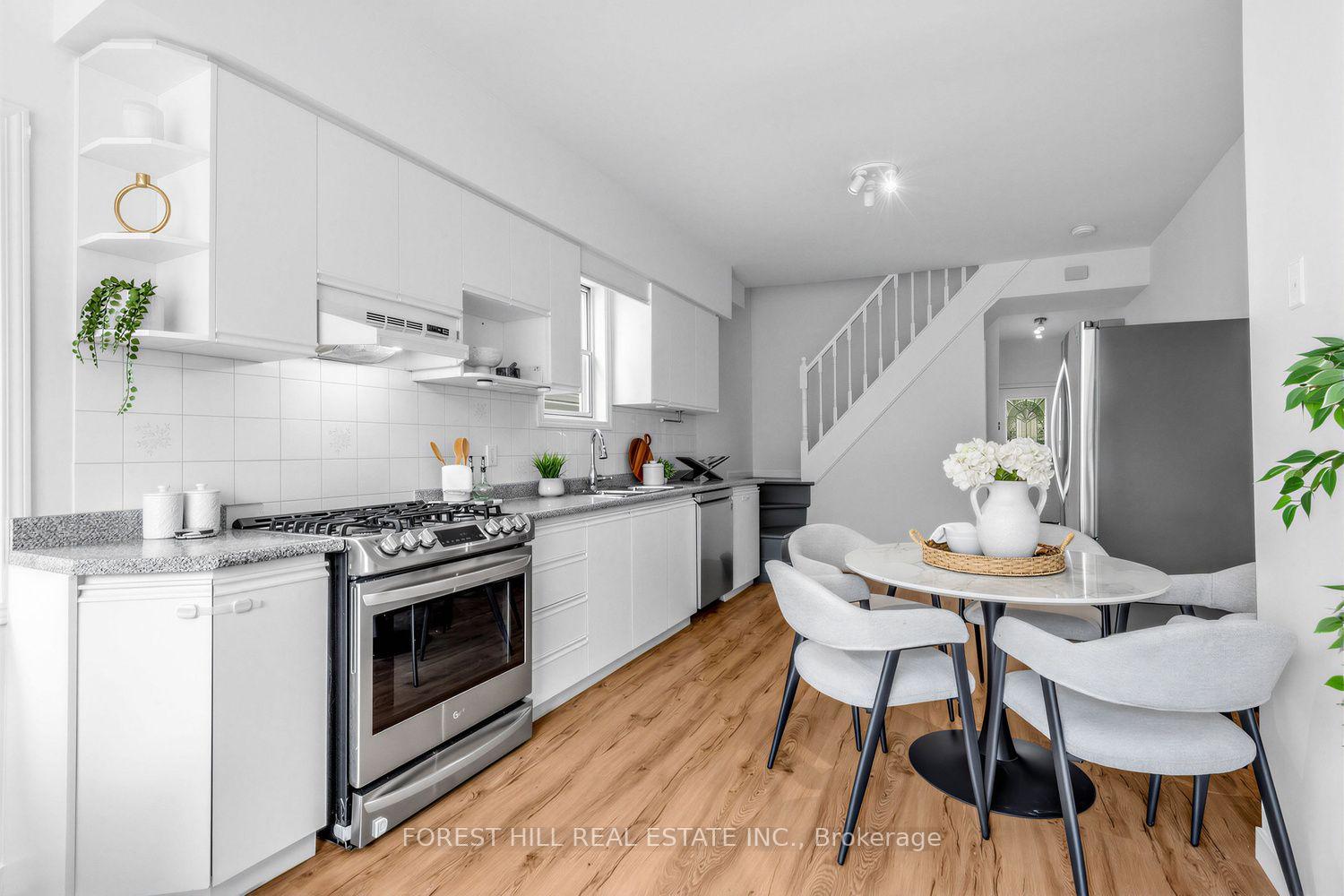 Photo 10 of 108 Montrose Avenue, Toronto, Trinity-Bellwoods — HOMEH