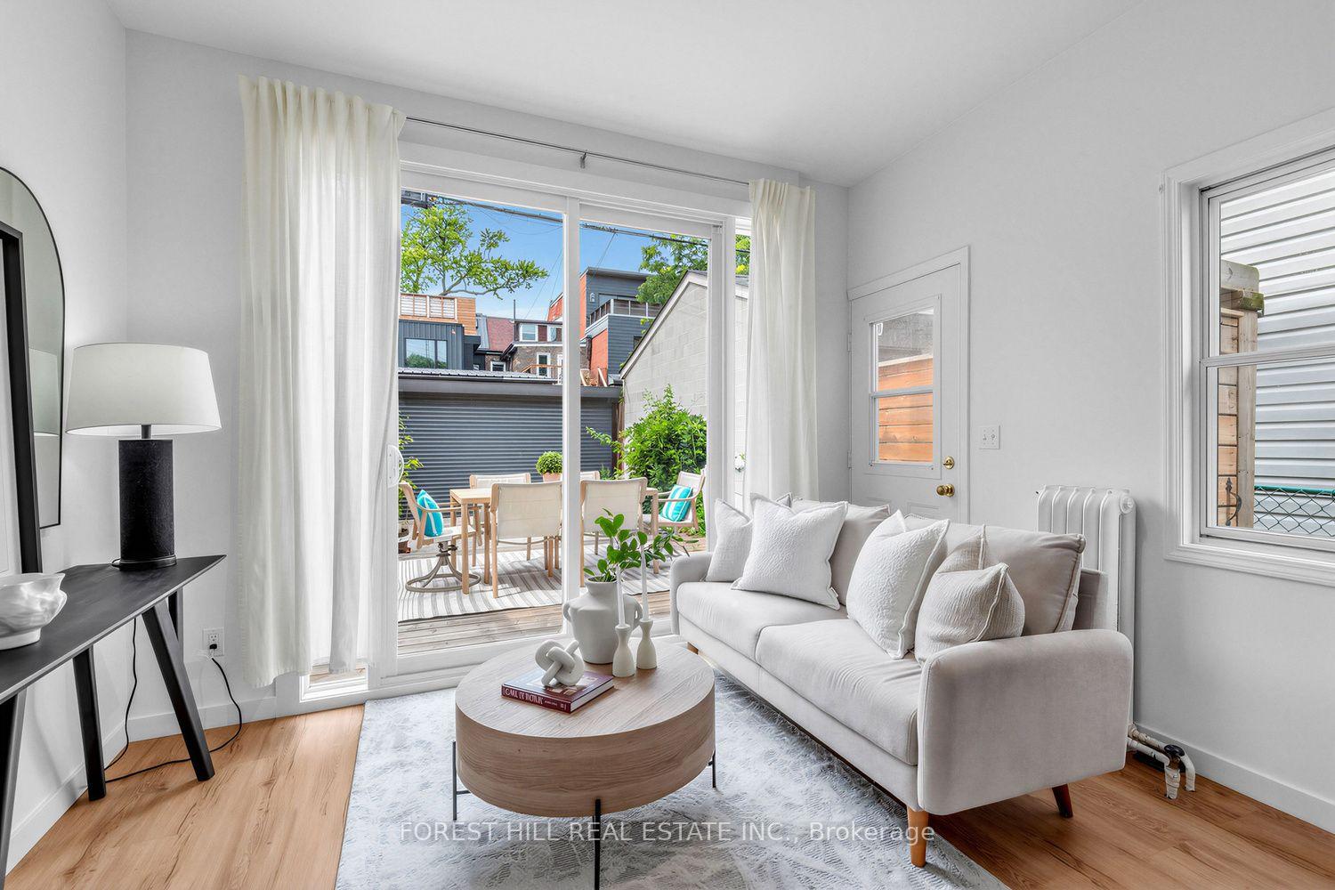 Photo 13 of 108 Montrose Avenue, Toronto, Trinity-Bellwoods — HOMEH