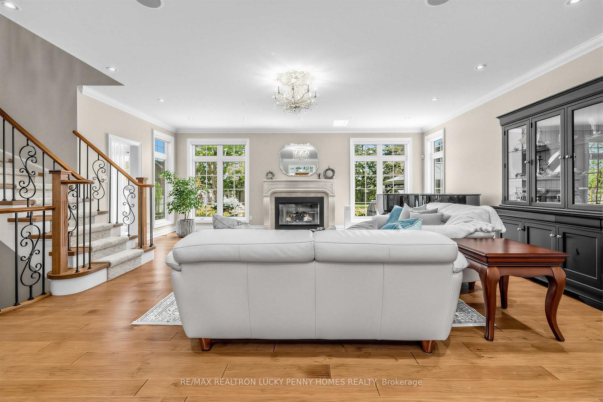 Photo 12 of 63 Pomander Road, Markham, Unionville — HOMEH