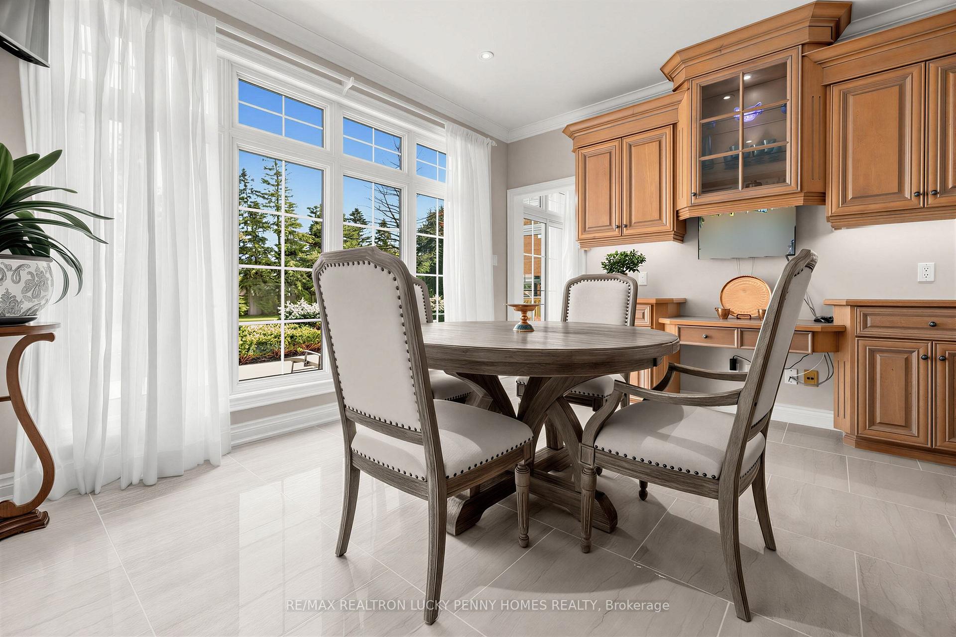 Photo 18 of 63 Pomander Road, Markham, Unionville — HOMEH