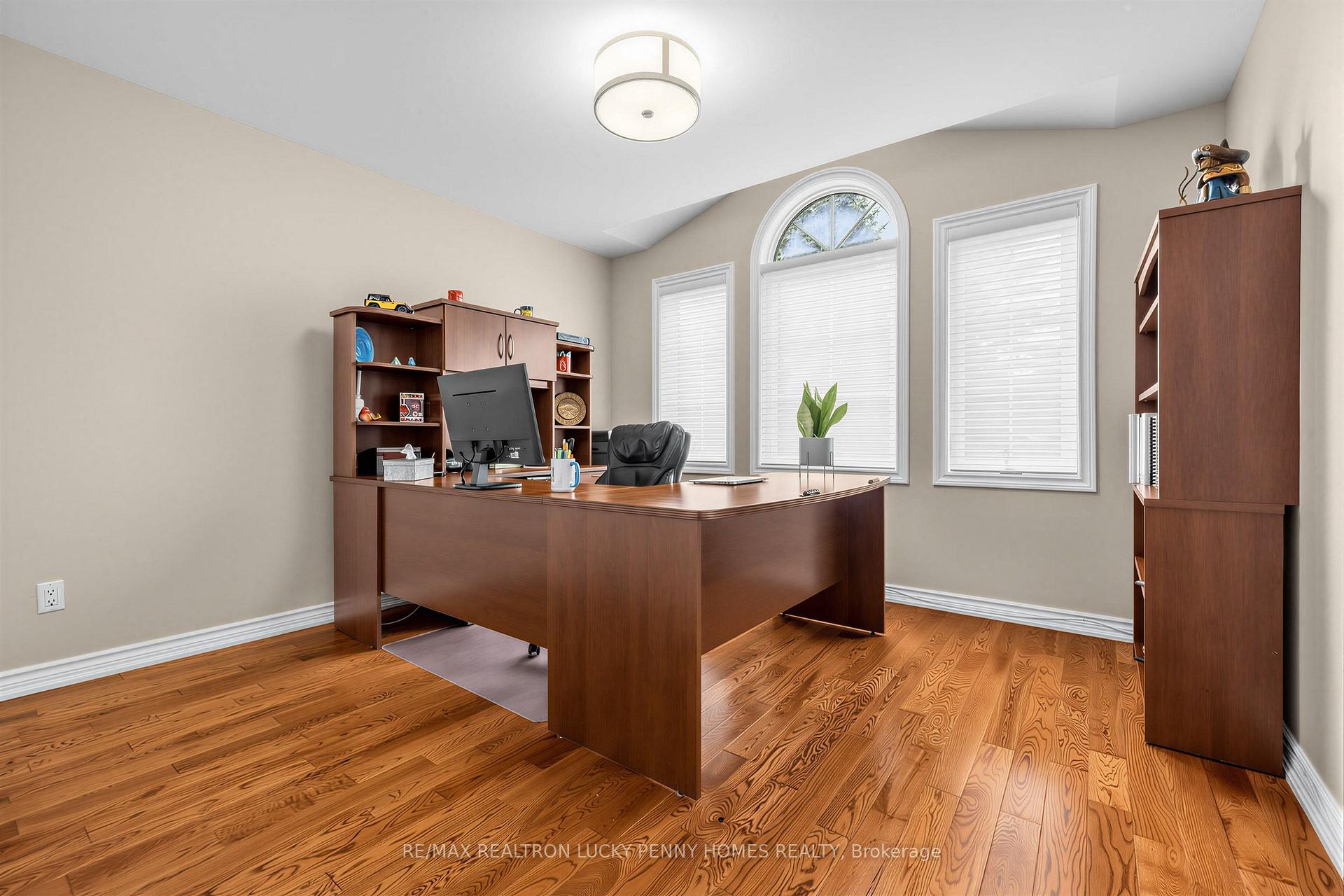 Photo 30 of 63 Pomander Road, Markham, Unionville — HOMEH