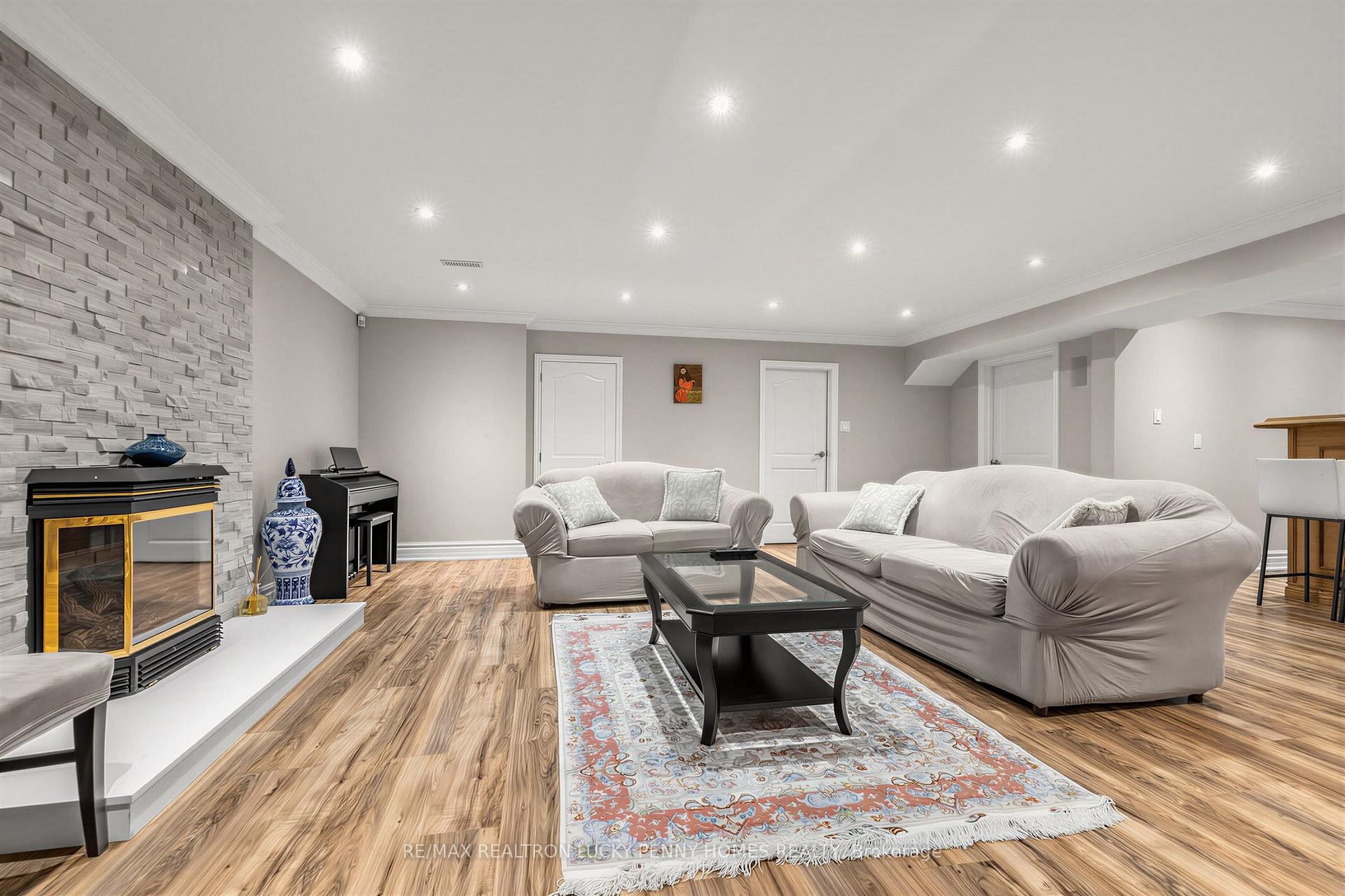 Photo 37 of 63 Pomander Road, Markham, Unionville — HOMEH