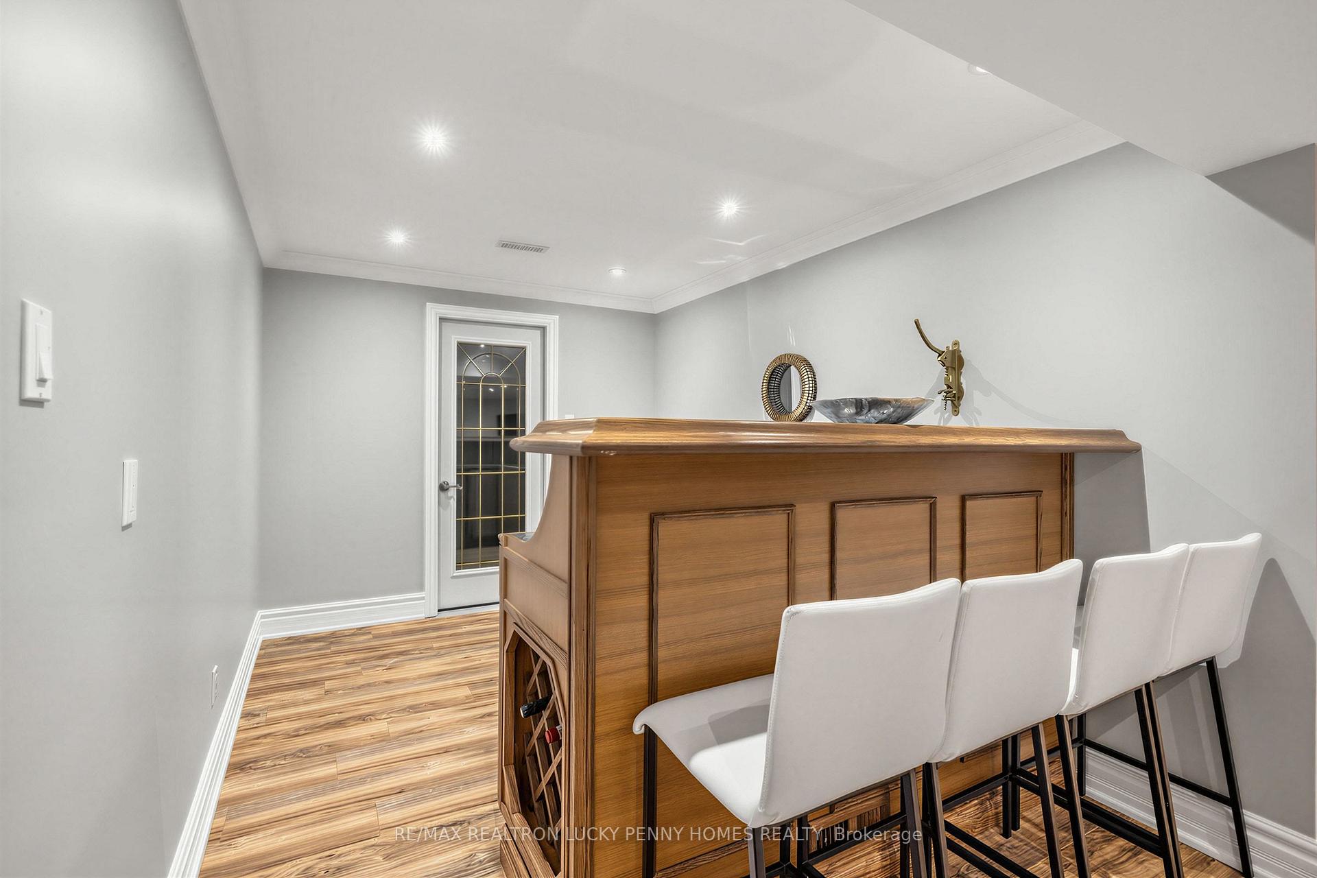 Photo 39 of 63 Pomander Road, Markham, Unionville — HOMEH