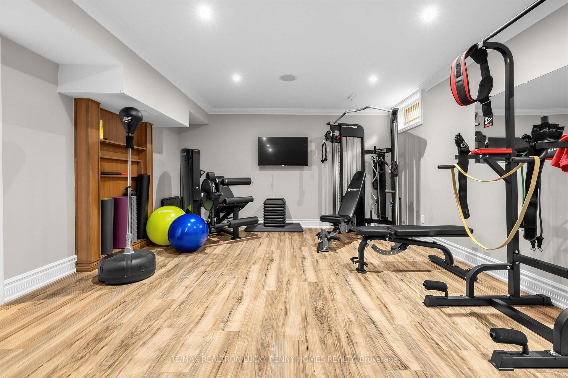 Photo 41 of 63 Pomander Road, Markham, Unionville — HOMEH