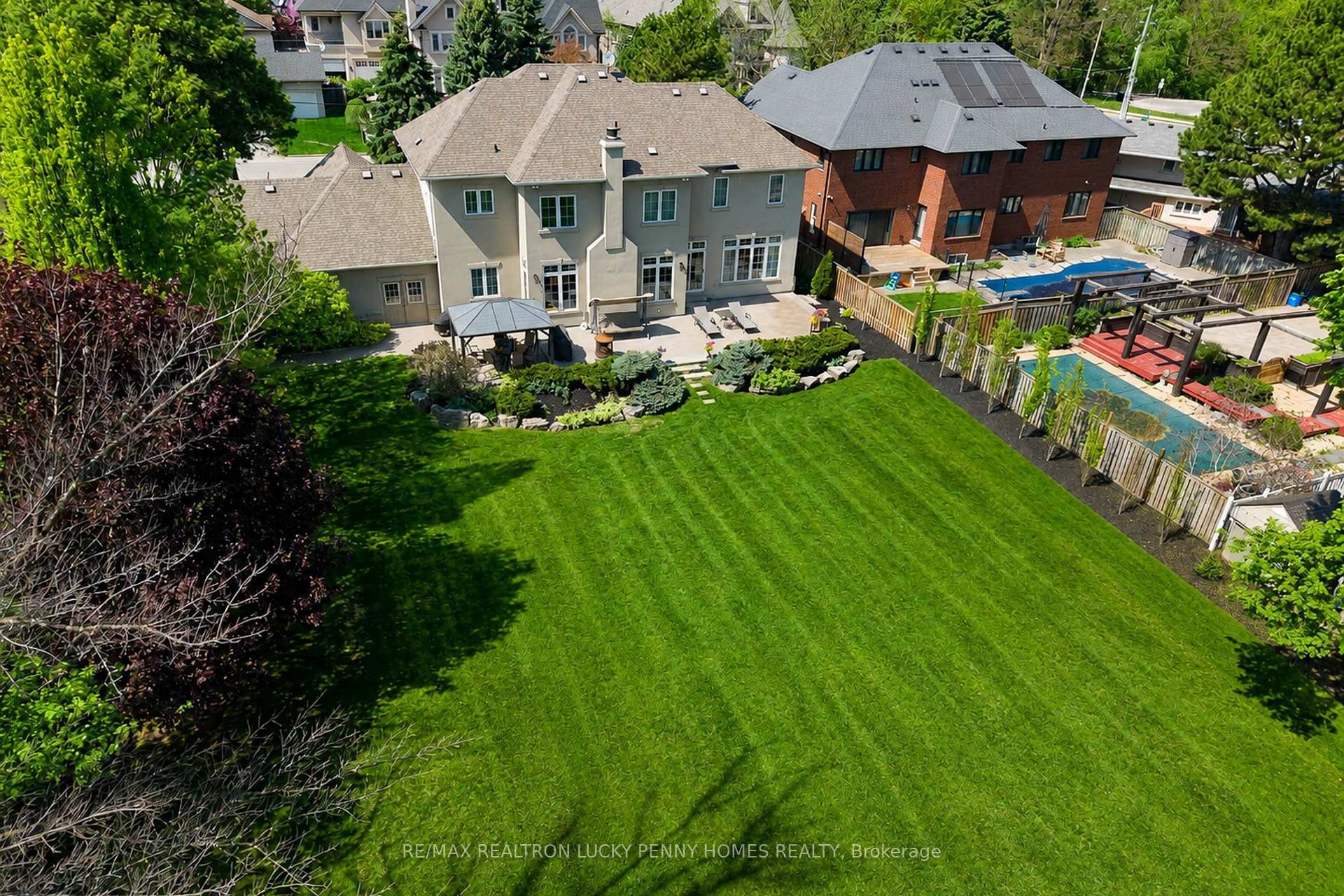 Photo 49 of 63 Pomander Road, Markham, Unionville — HOMEH