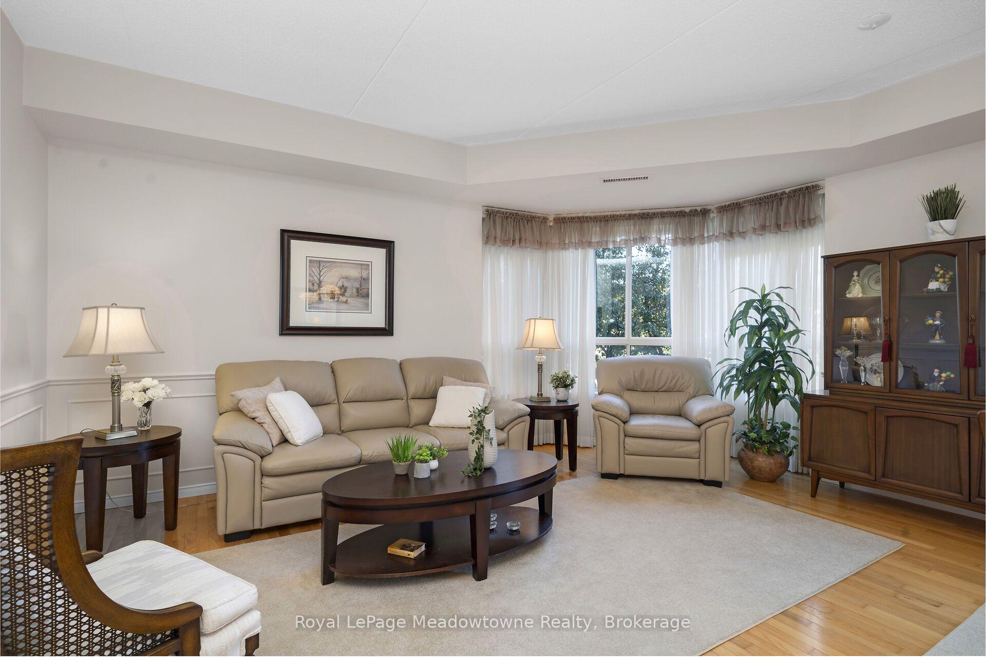 Photo 12 of Unit 210, 2075 Amherst Heights, Burlington, Brant Hills — HOMEH