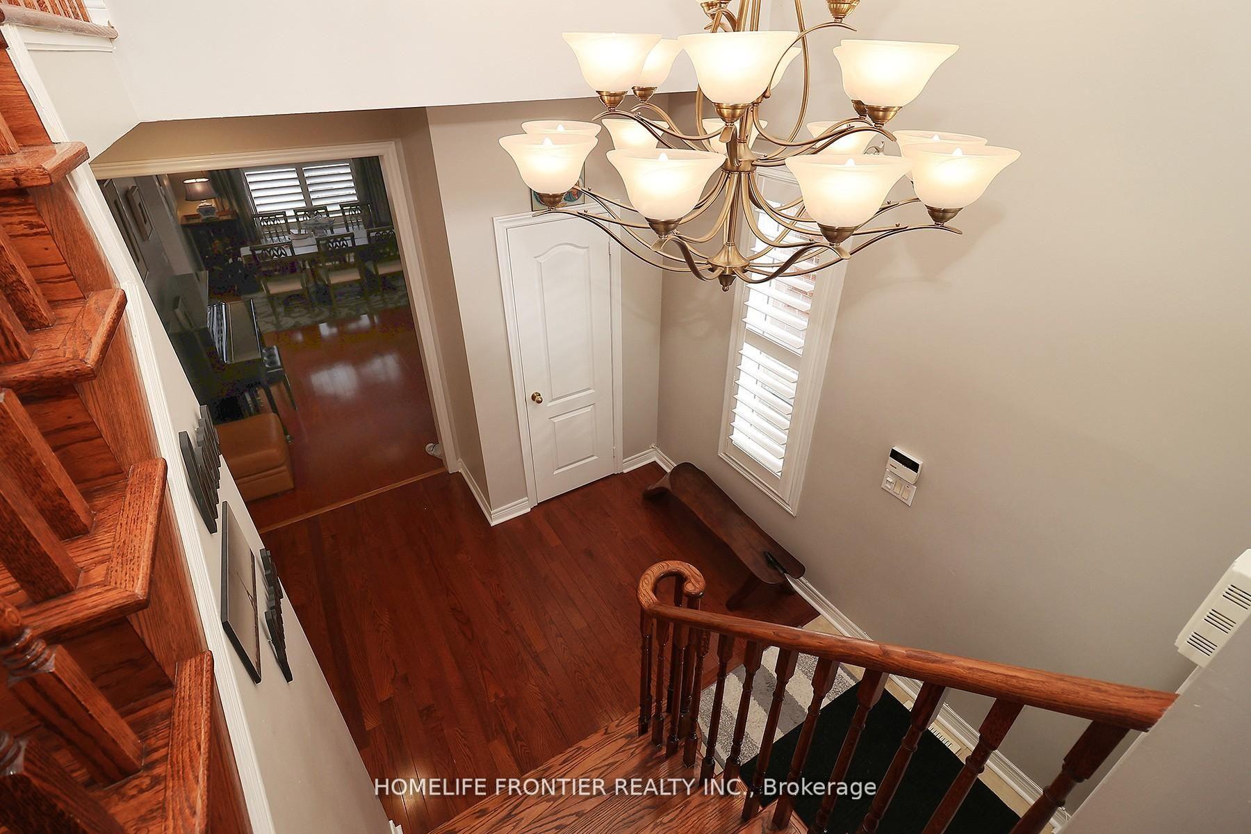 Photo 4 of 3213 Escada Drive, Mississauga, Churchill Meadows — HOMEH