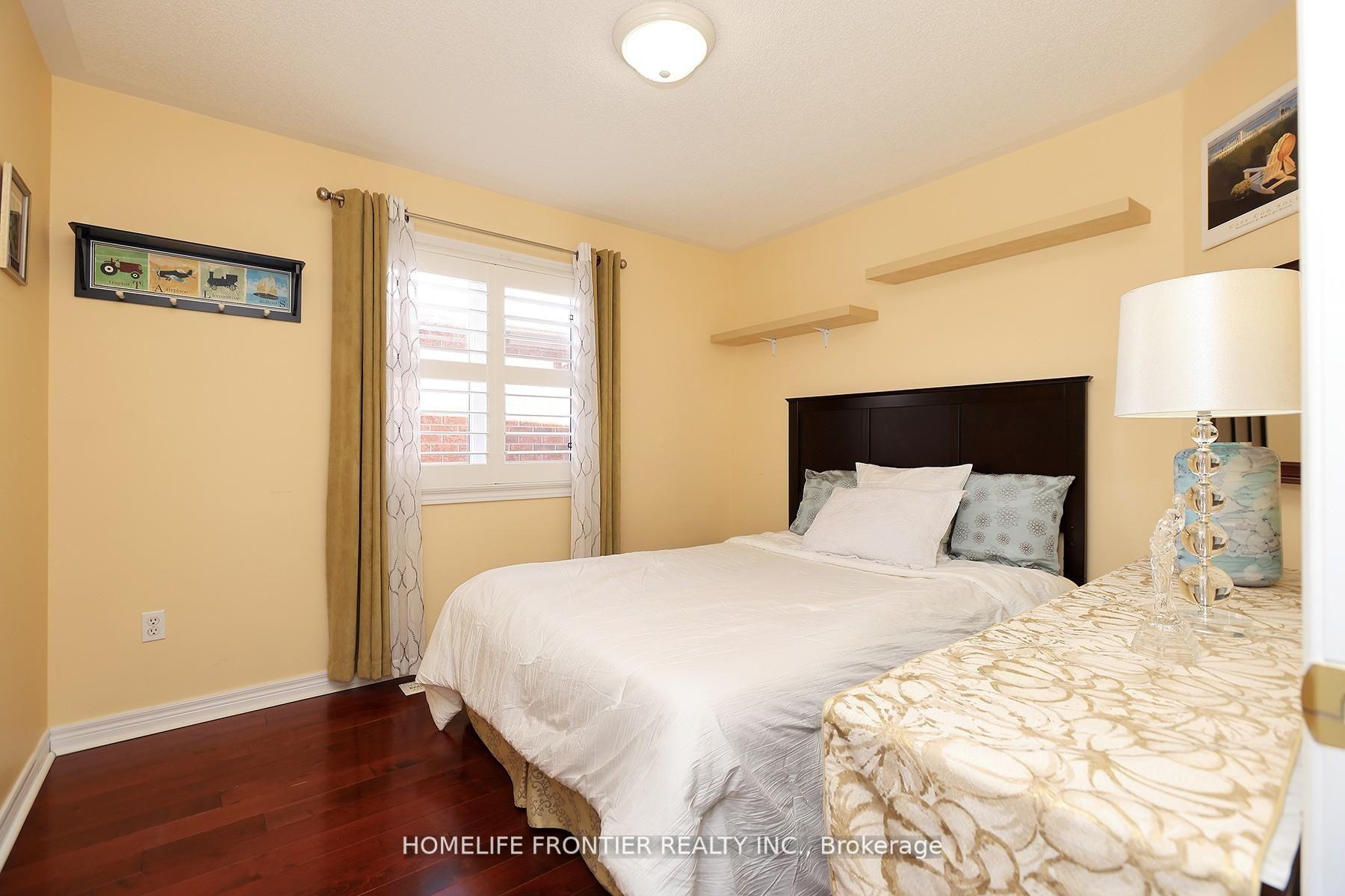 Photo 15 of 3213 Escada Drive, Mississauga, Churchill Meadows — HOMEH