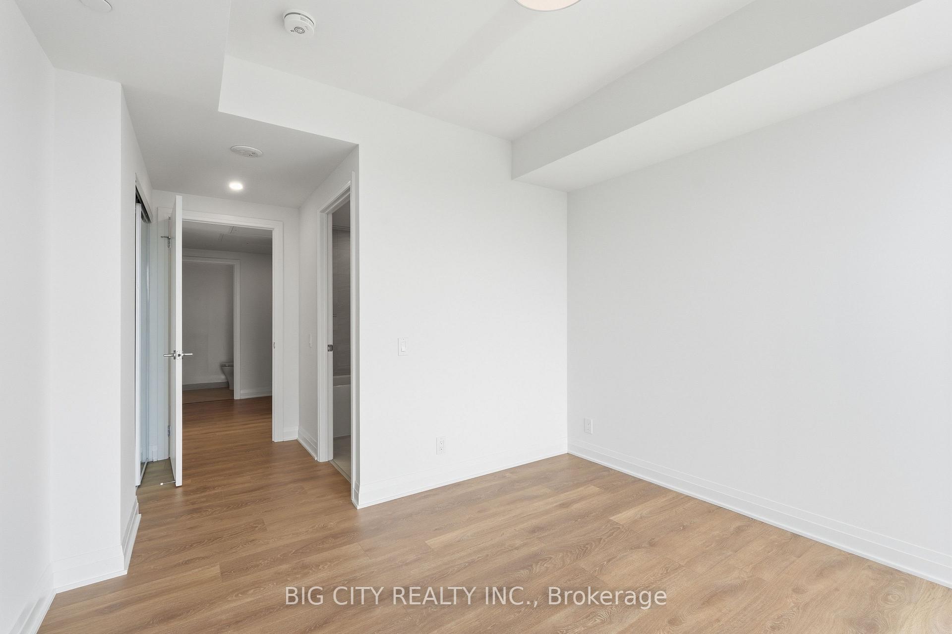 Photo 11 of Unit 902, 25 Frederick Todd Way, Toronto, Thorncliffe Park — HOMEH