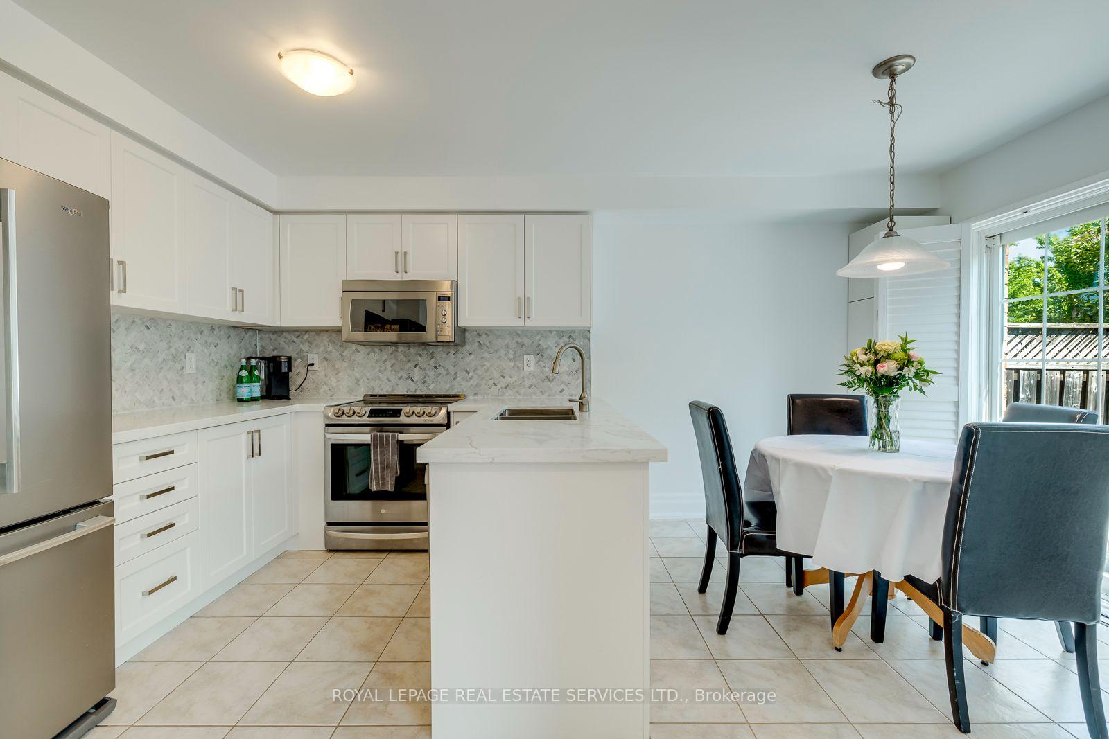 Photo 25 of 916 McNair Circle, Milton, Beaty — HOMEH